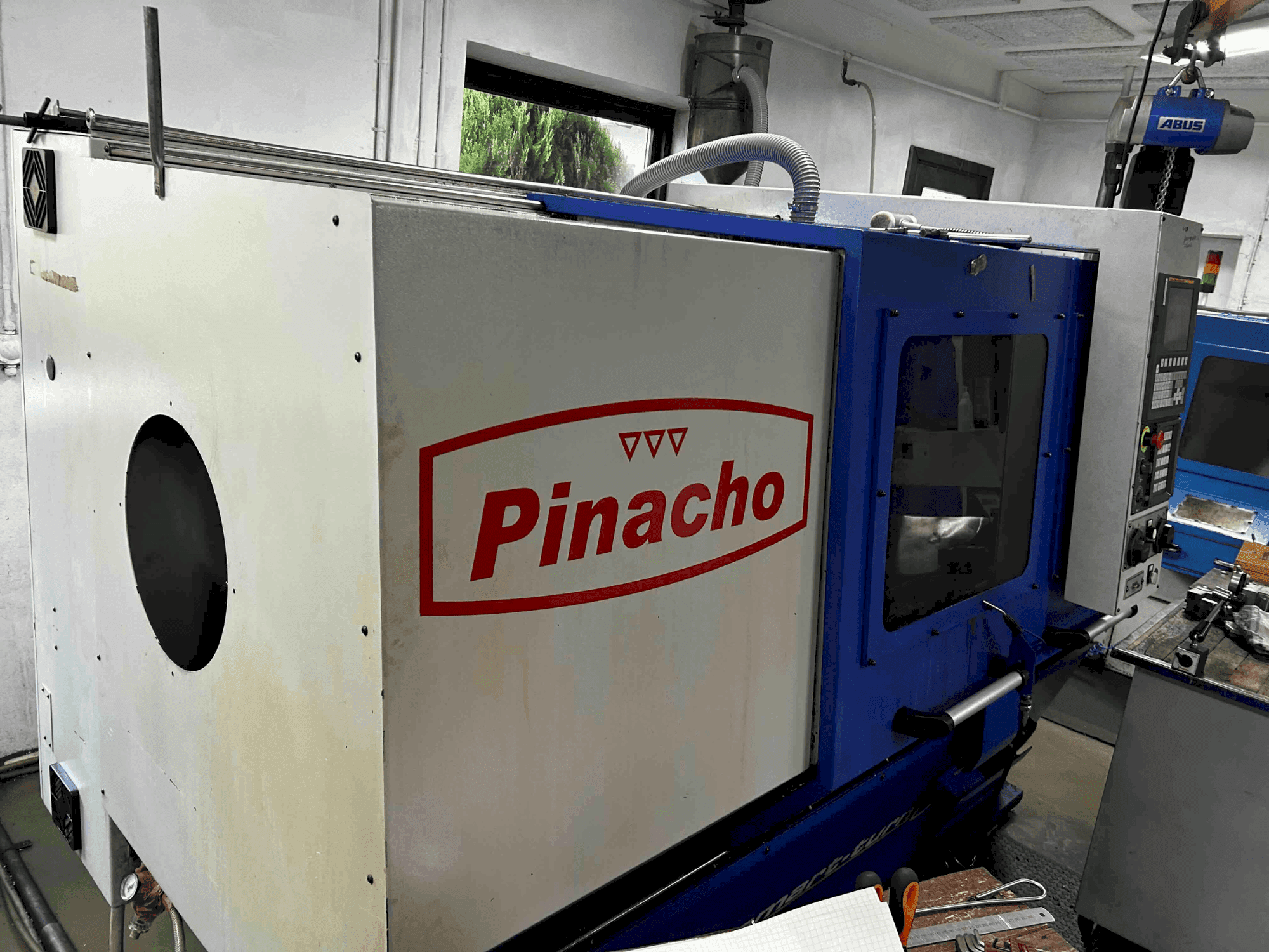 A Pinacho SMART 360 gép elölnézete