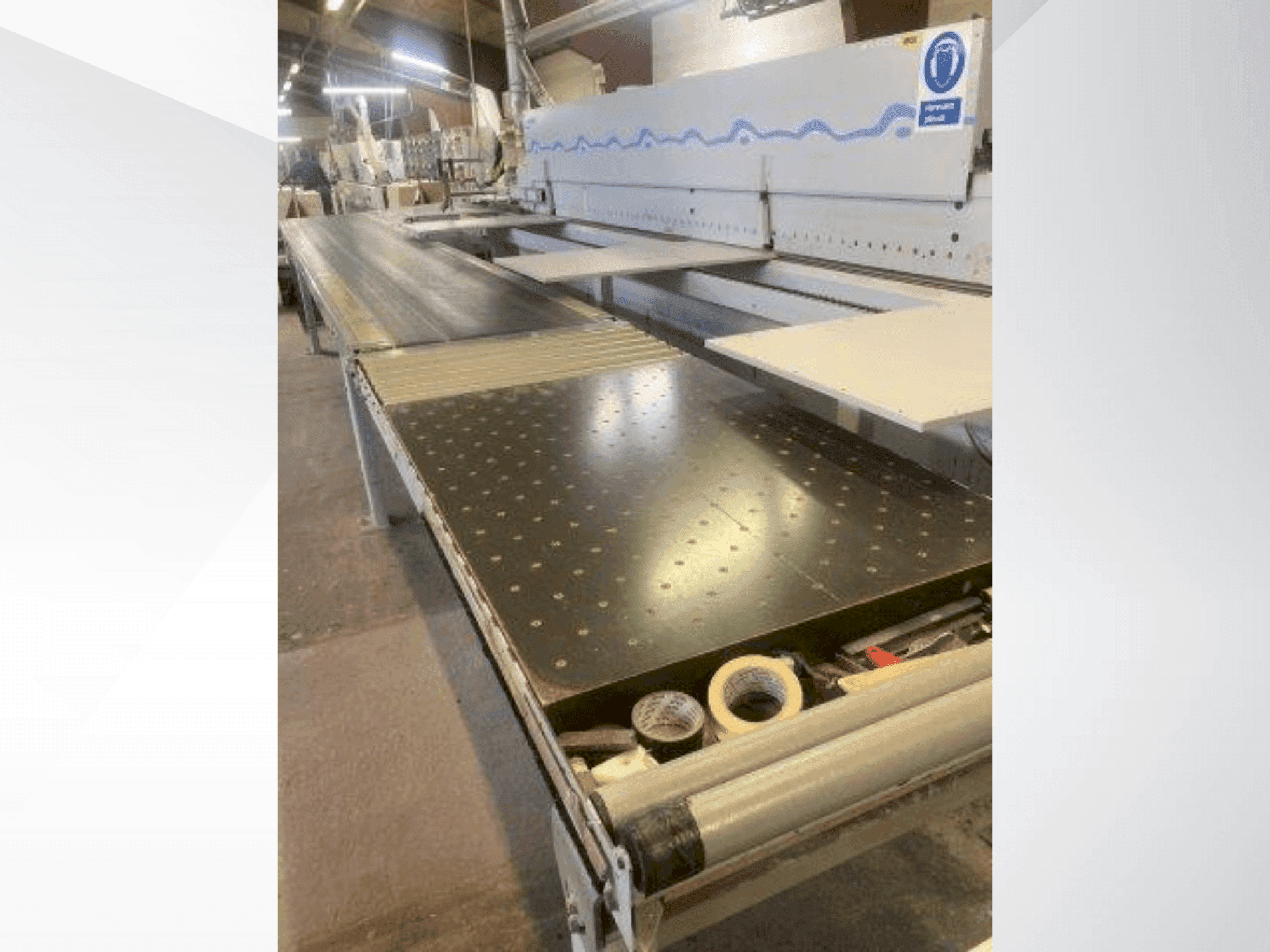 A BRANDT Ambition 1660 FGC gép elölnézete