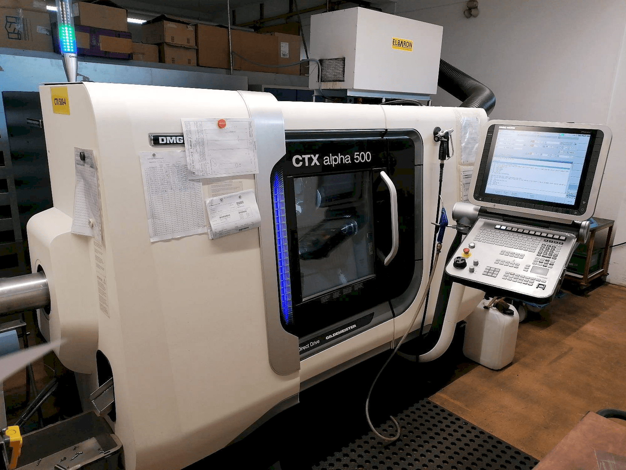 A DMG CTX Alpha 500 gép elölnézete