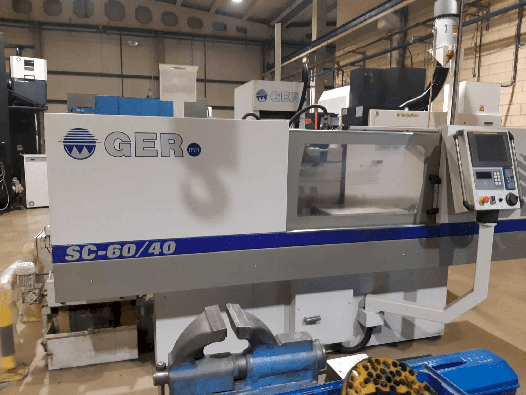 A GER SC-60/40 gép elölnézete