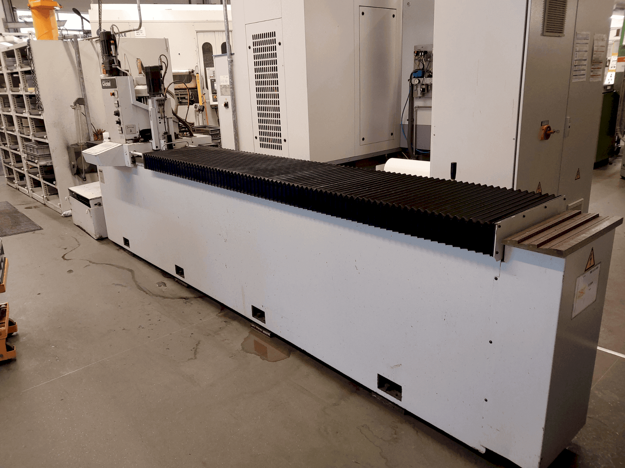 A GÖCKEL G50 elTrob gép elölnézete