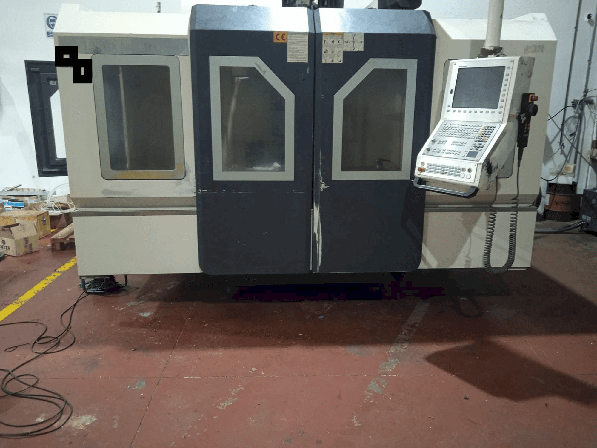 A Hartford LG-1370 gép elölnézete