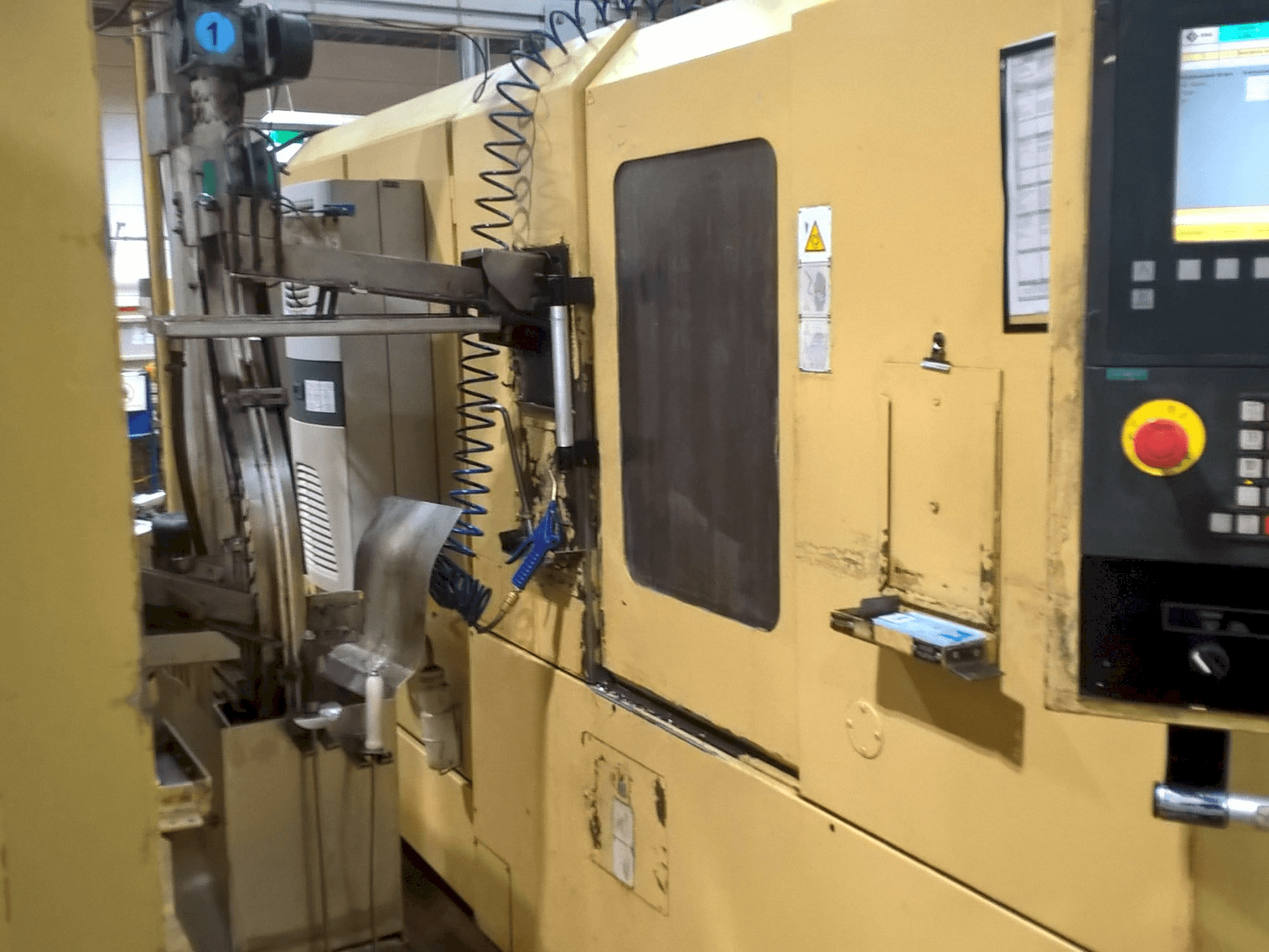 A TAJMAC-ZPS SAL 100/4 gép jobb oldali nézete