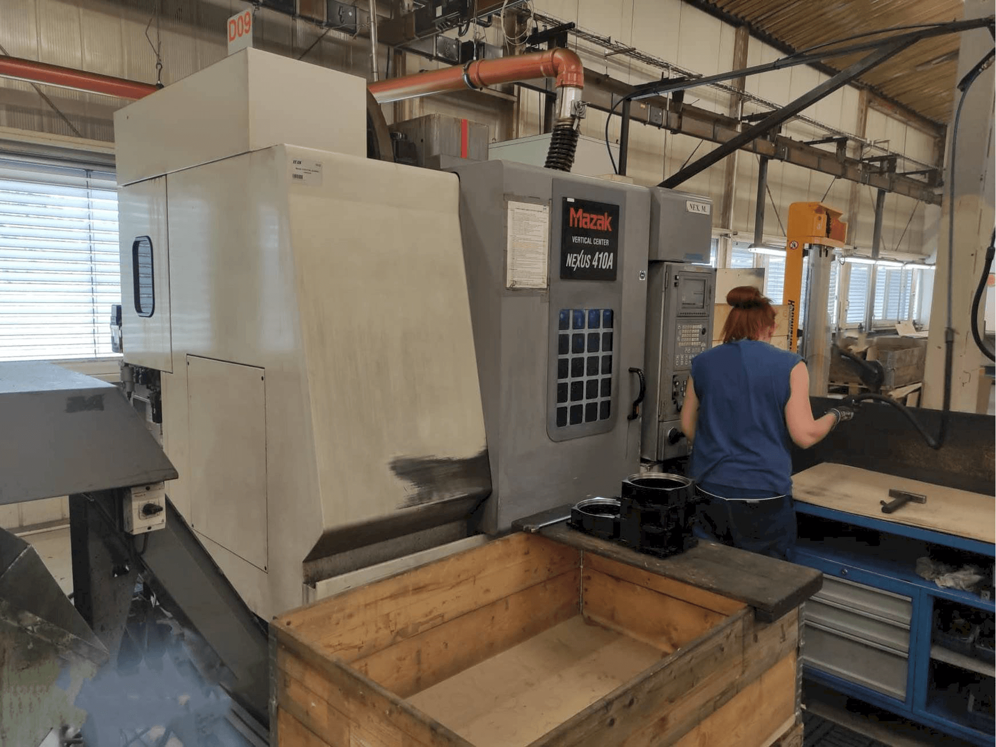 A Mazak VCN-410A gép elölnézete