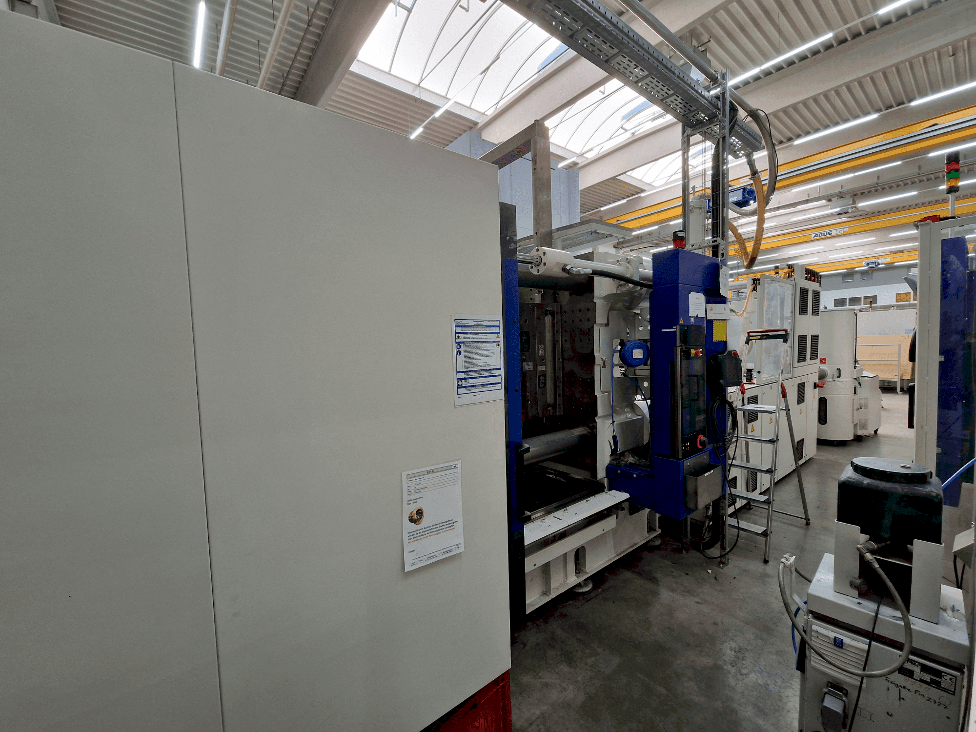 A Engel duo 2400/650 gép elölnézete