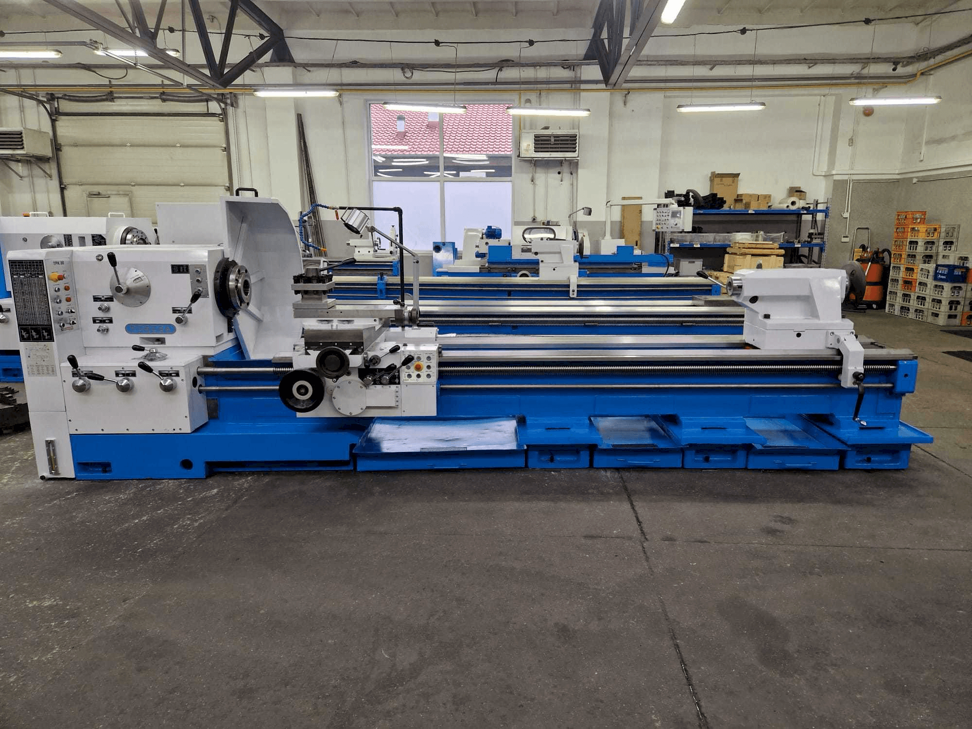 A Poreba TPK 80 x 3000 gép elölnézete