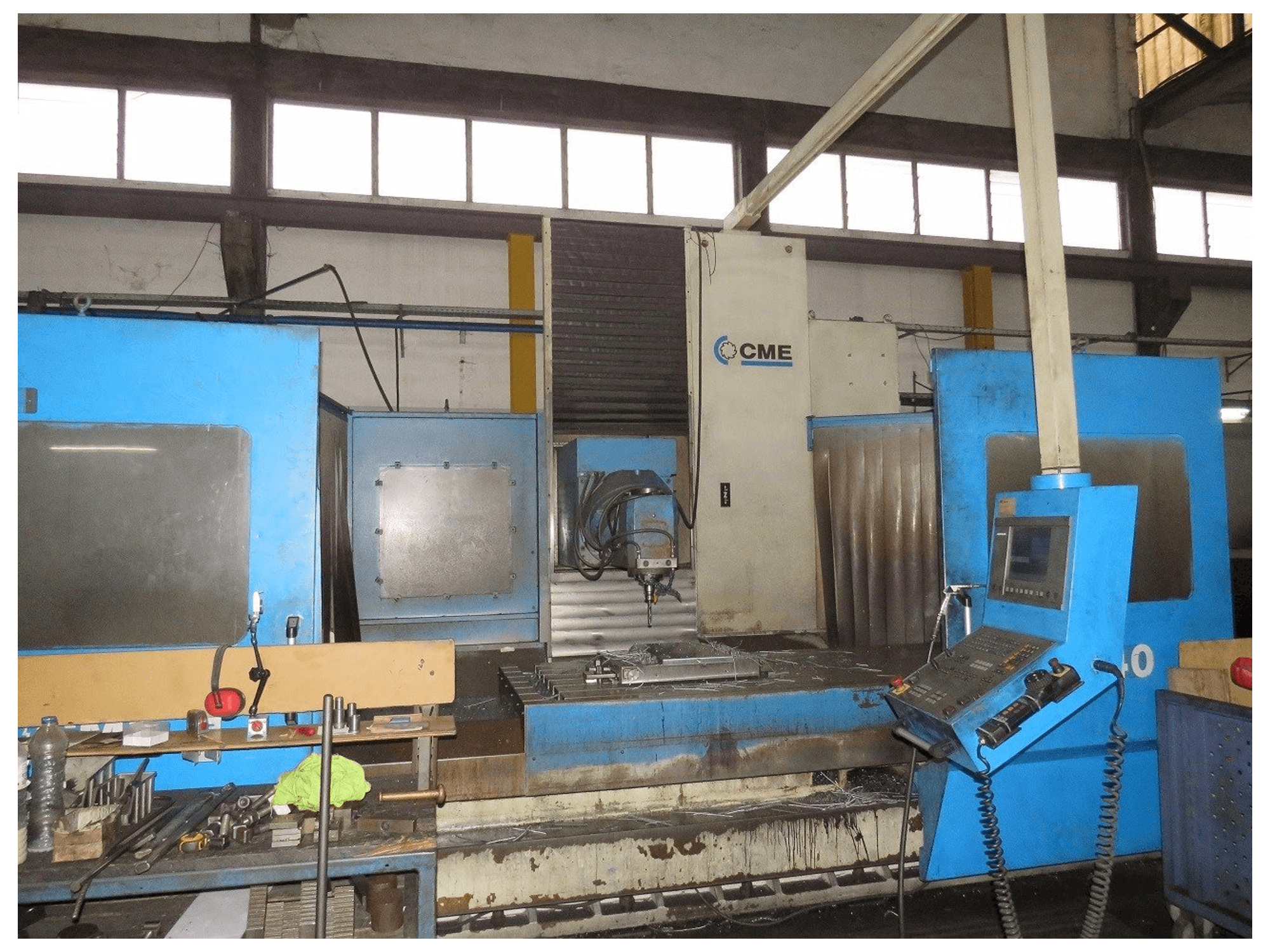 A CME HZ40 gép elölnézete