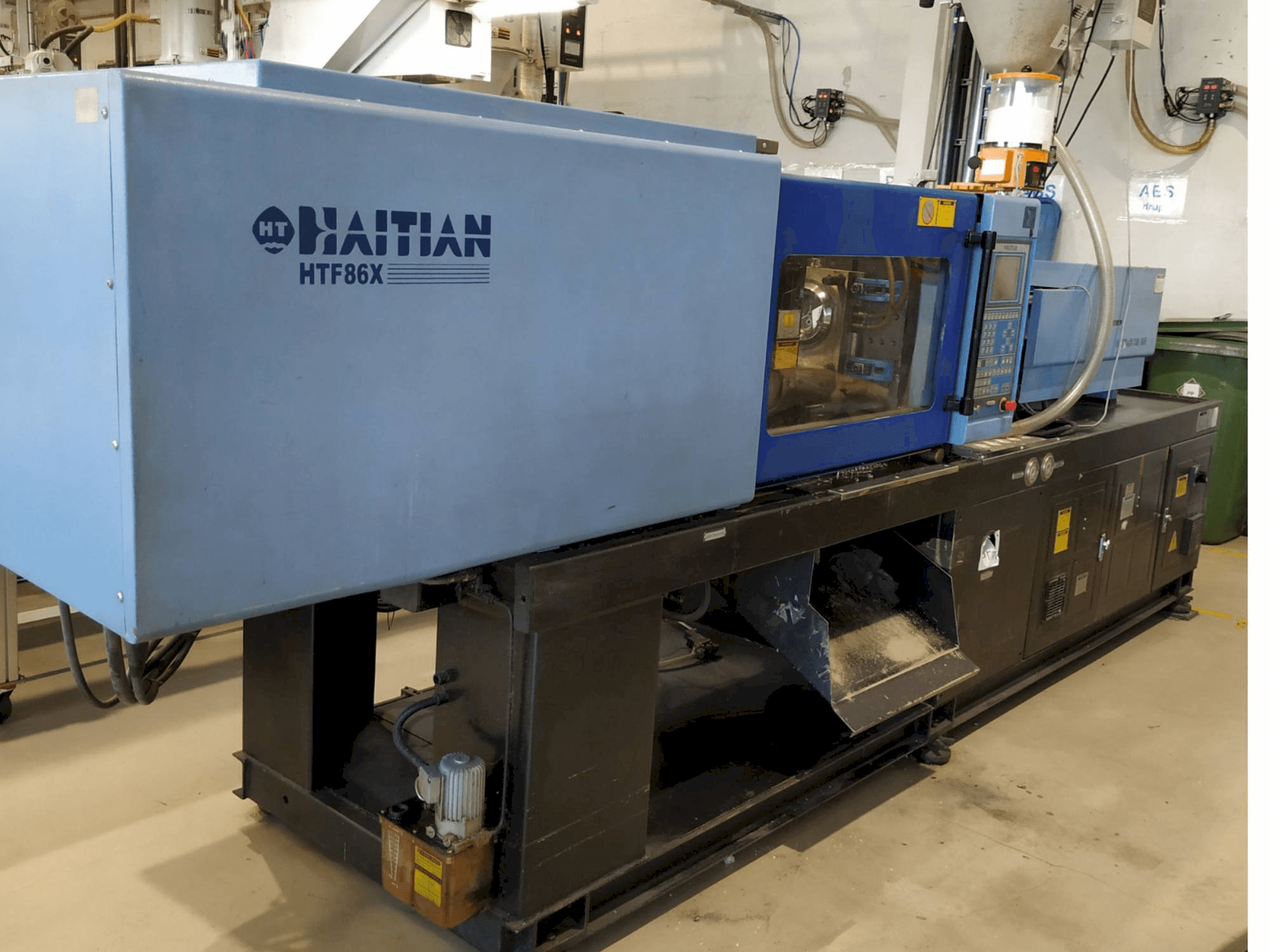 A HAITIAN HTF86X gép oldalnézete