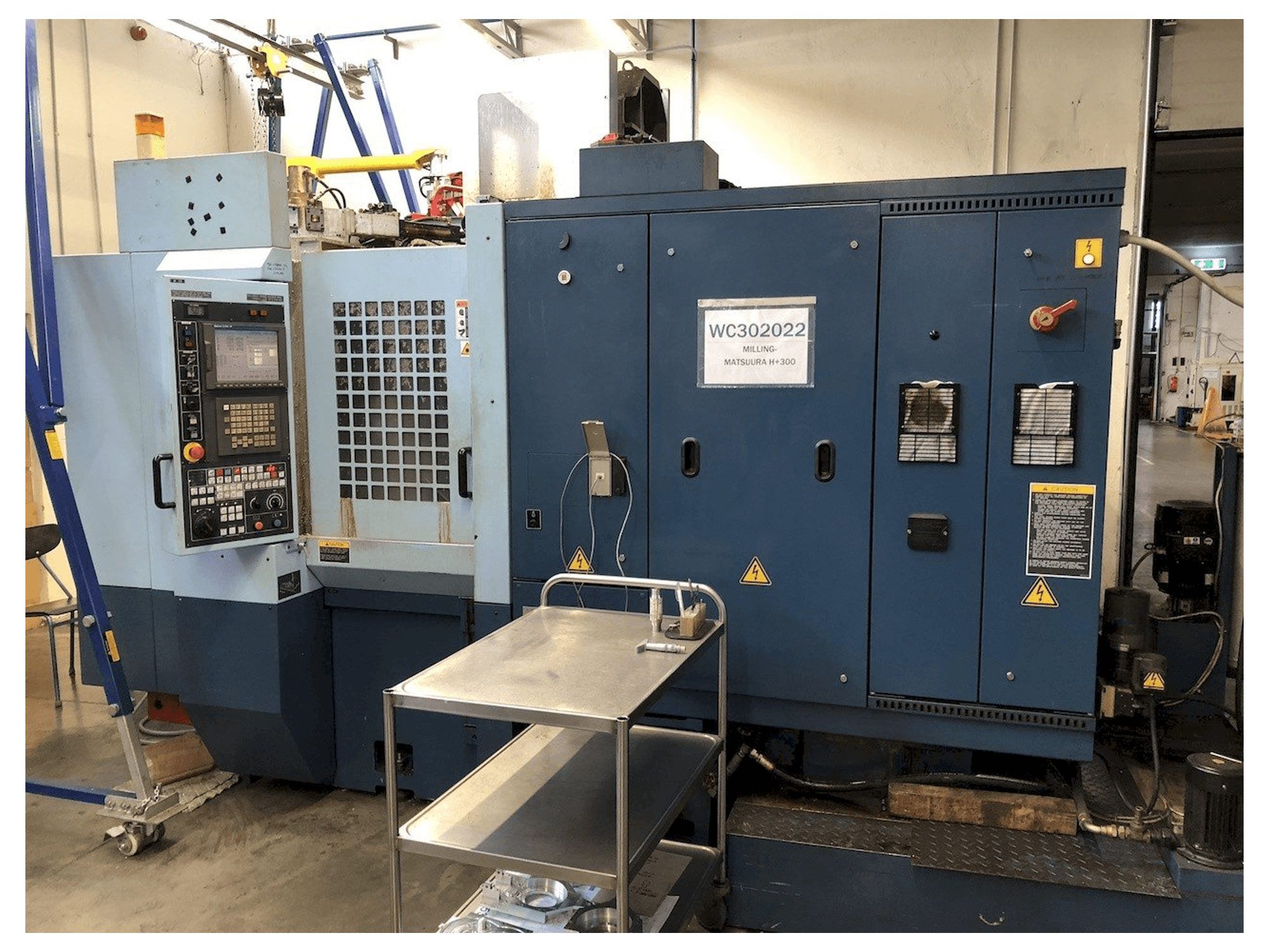 A Matsuura H Plus-300 gép elölnézete