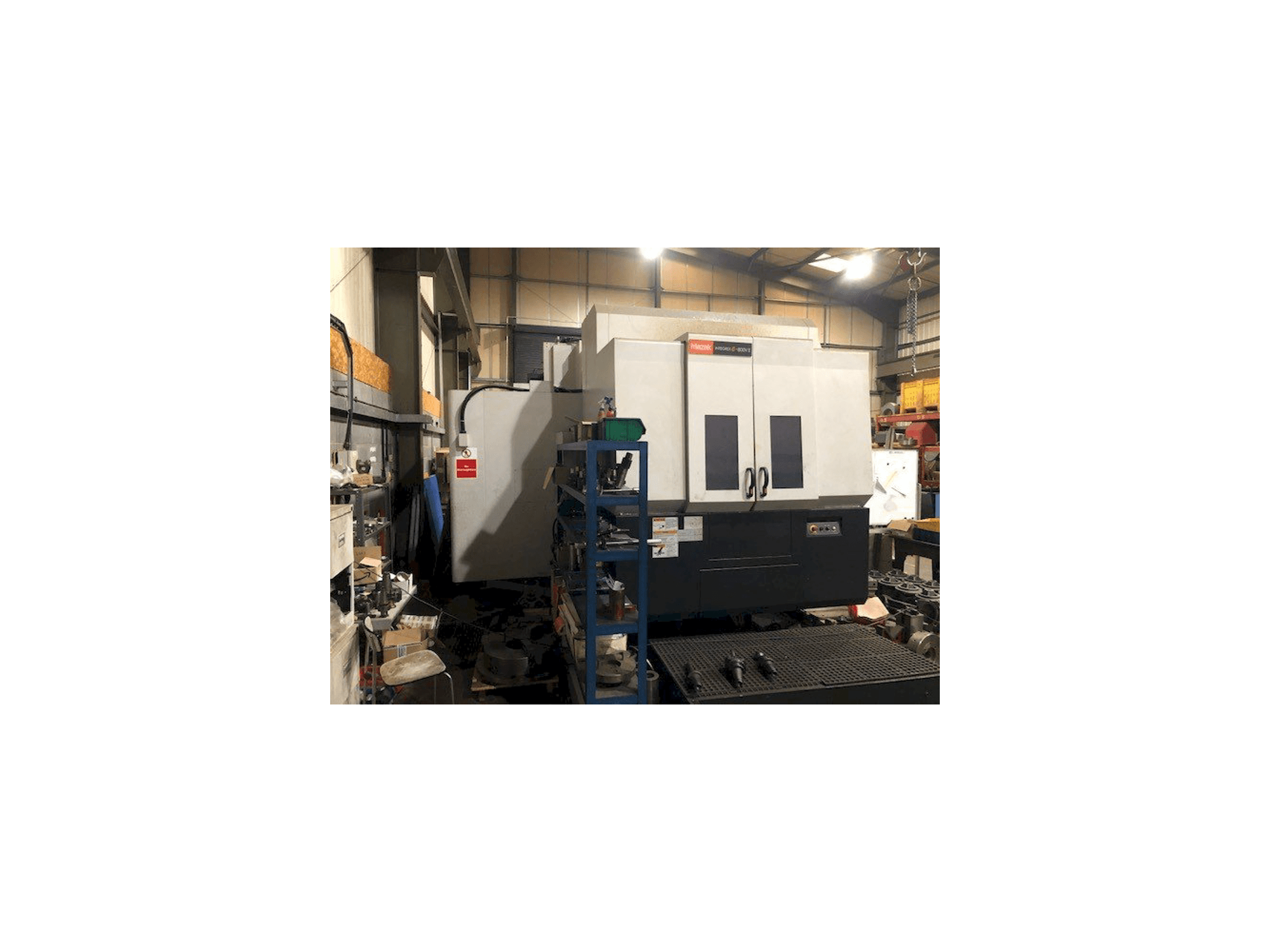 A Mazak Integrex 800V/5 II E gép elölnézete