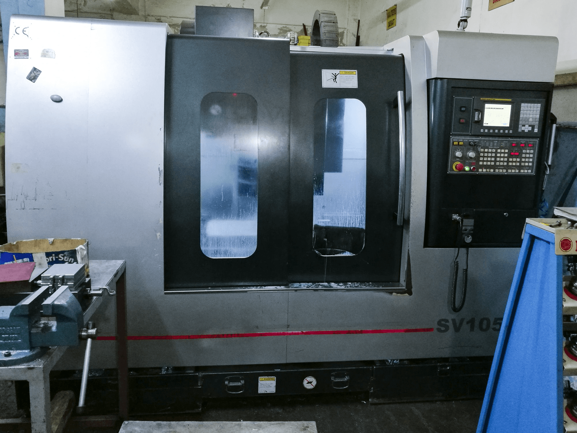 A Pinnacle SV105 gép elölnézete