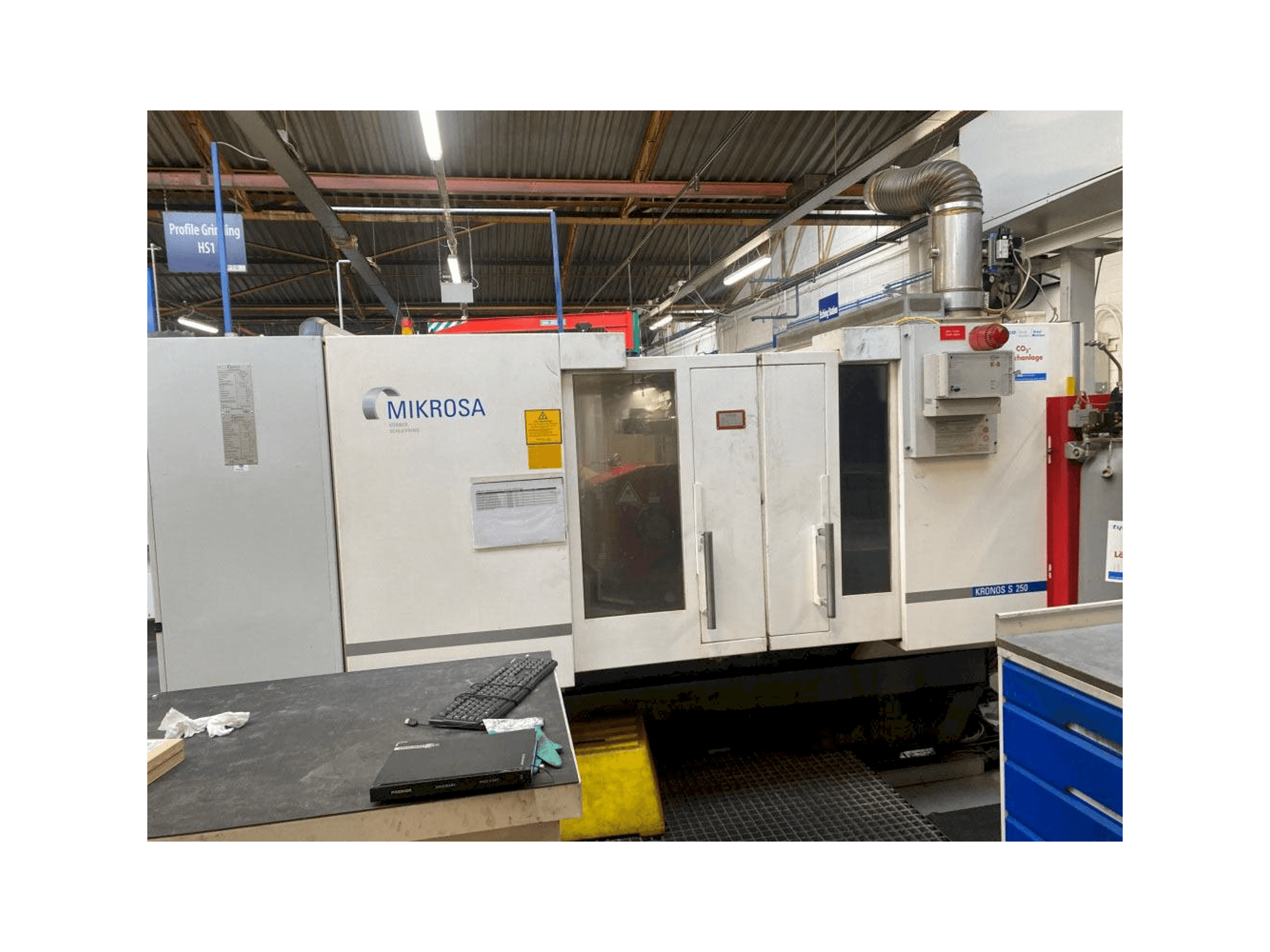 A Schaudt Mikrosa Kronos S250 gép elölnézete