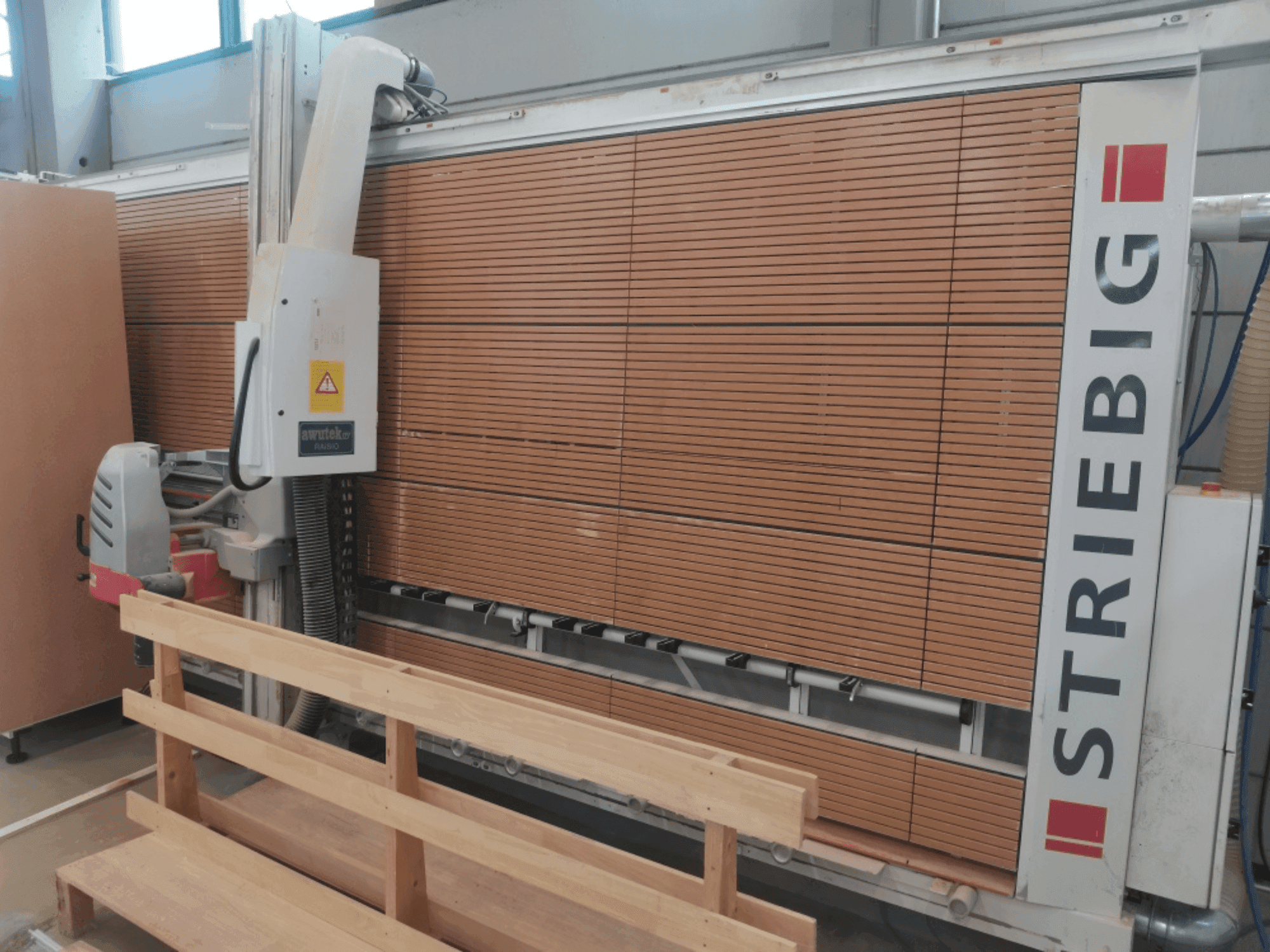 A STRIEBIG CONTROL 6224 gép elölnézete