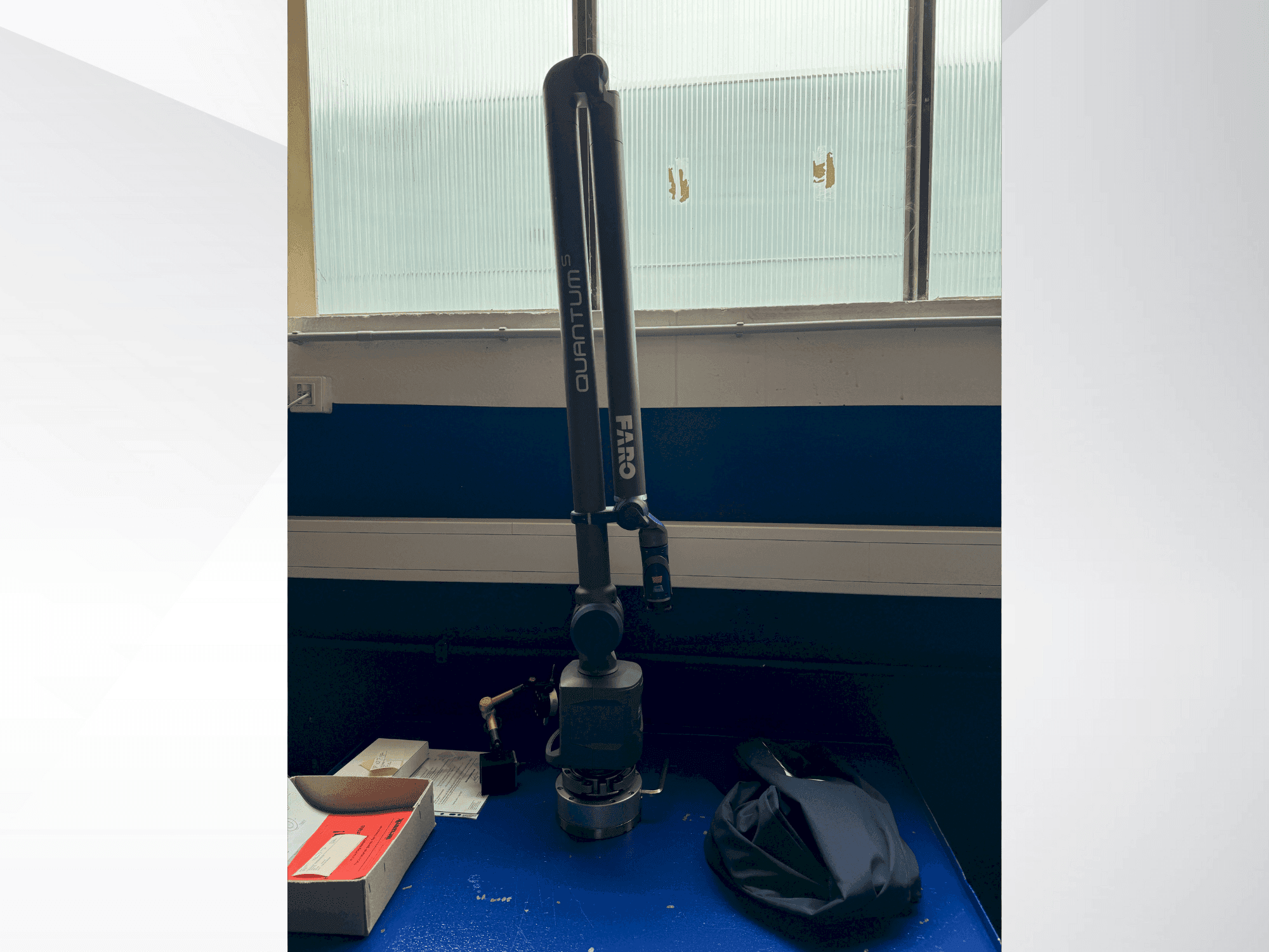 A Faro 21000 gép elölnézete