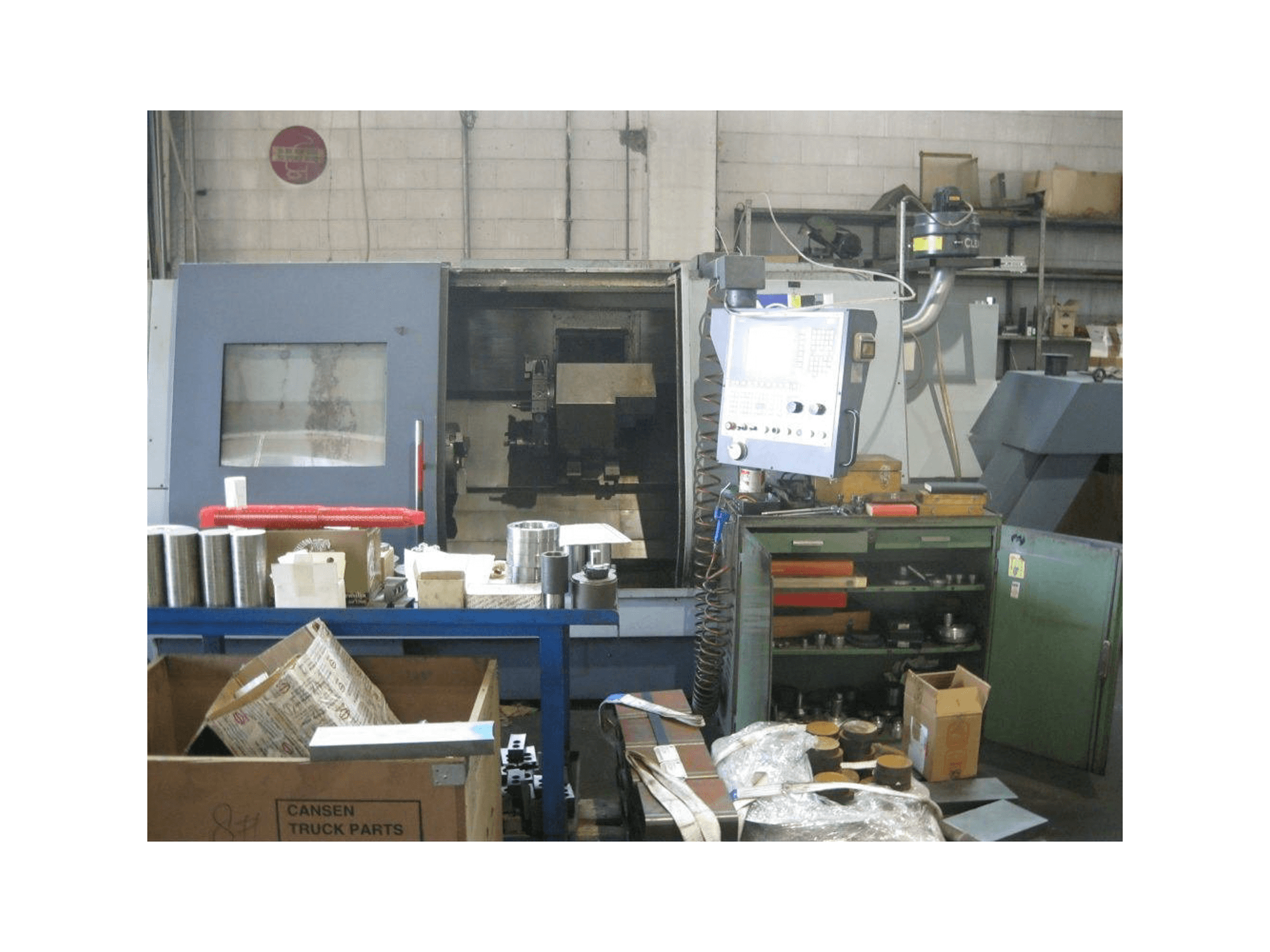 A EMCO PADOVANI 500 gép elölnézete