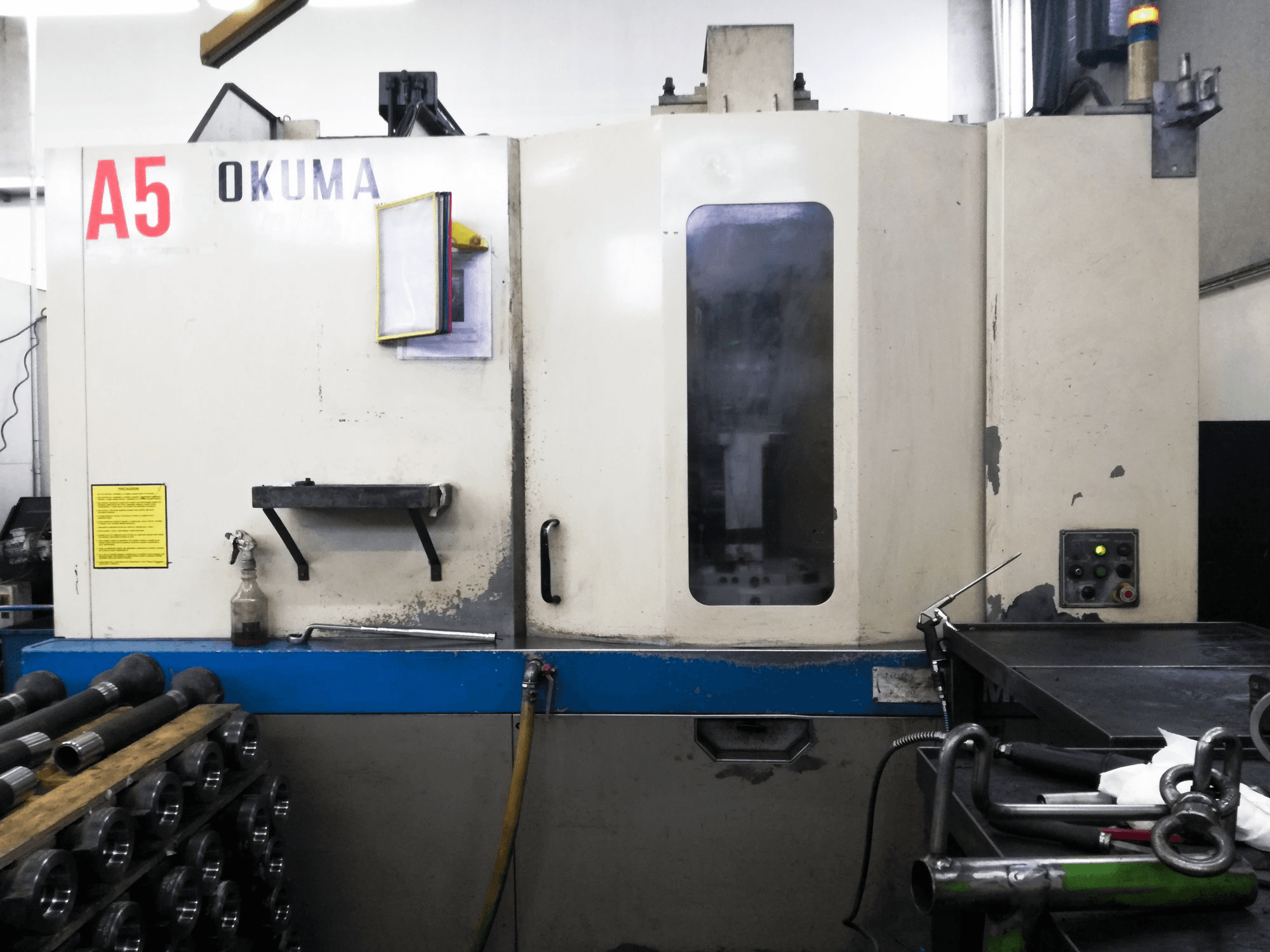 A Okuma MA-50HA gép elölnézete