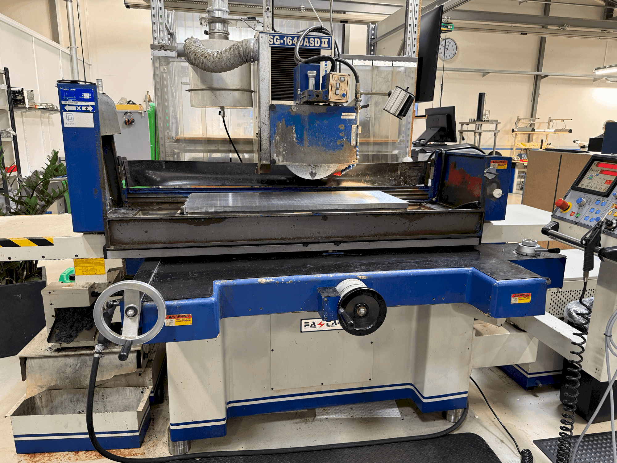 A EASTAR ESG-1640ASD II gép elölnézete