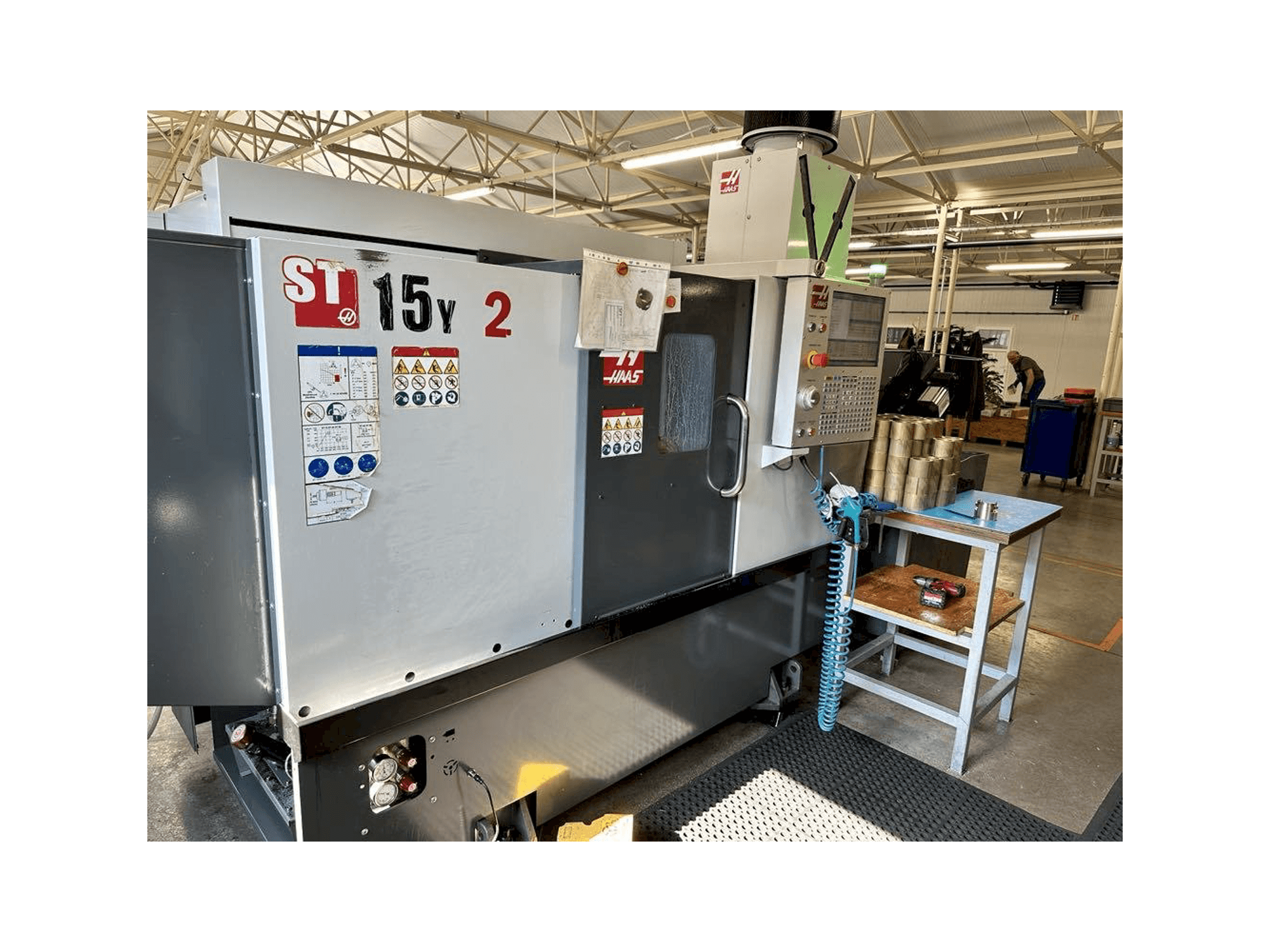 A HAAS ST-15Y (2019) gép elölnézete