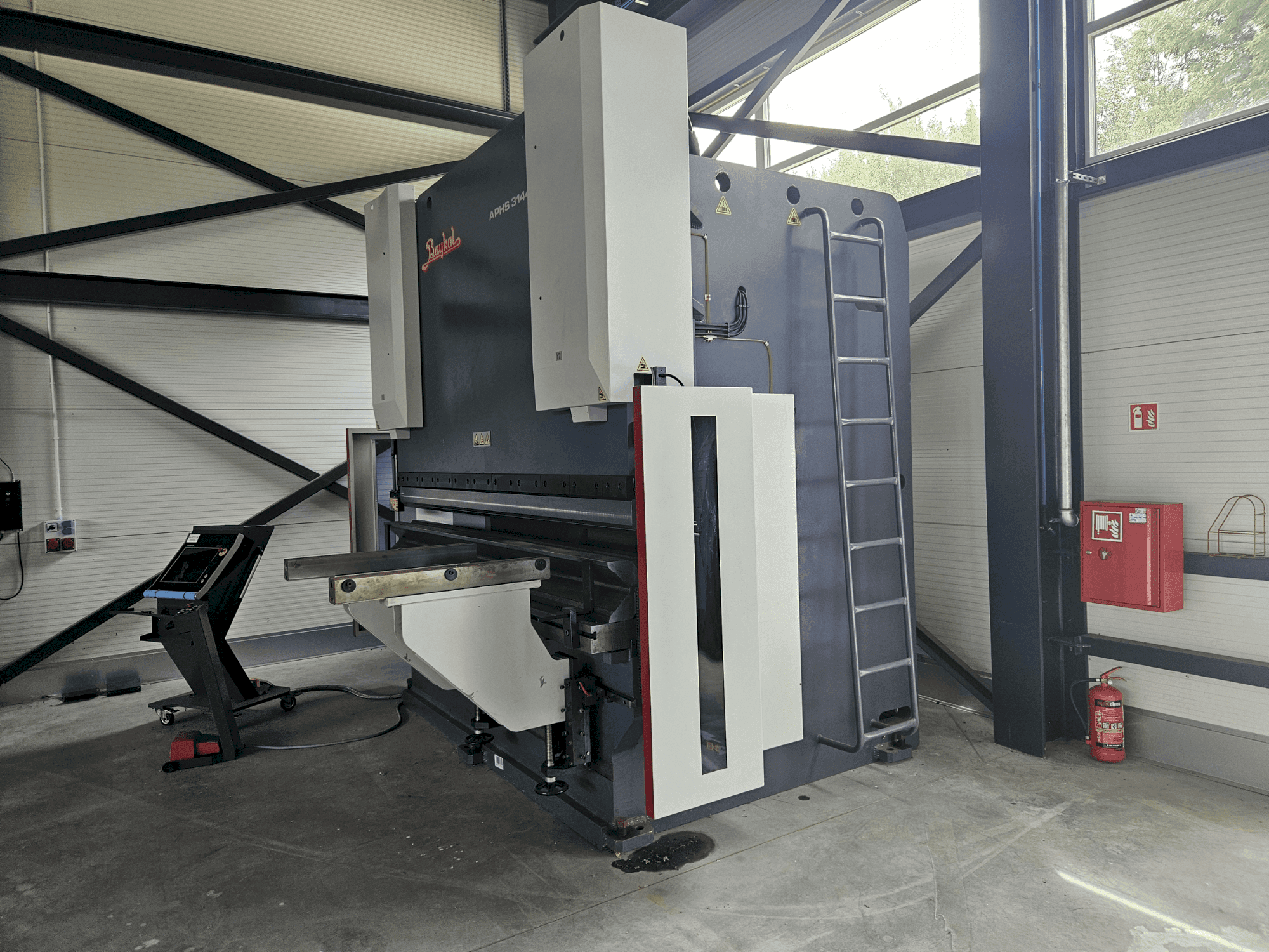 A Baykal APHS 31440 gép elölnézete