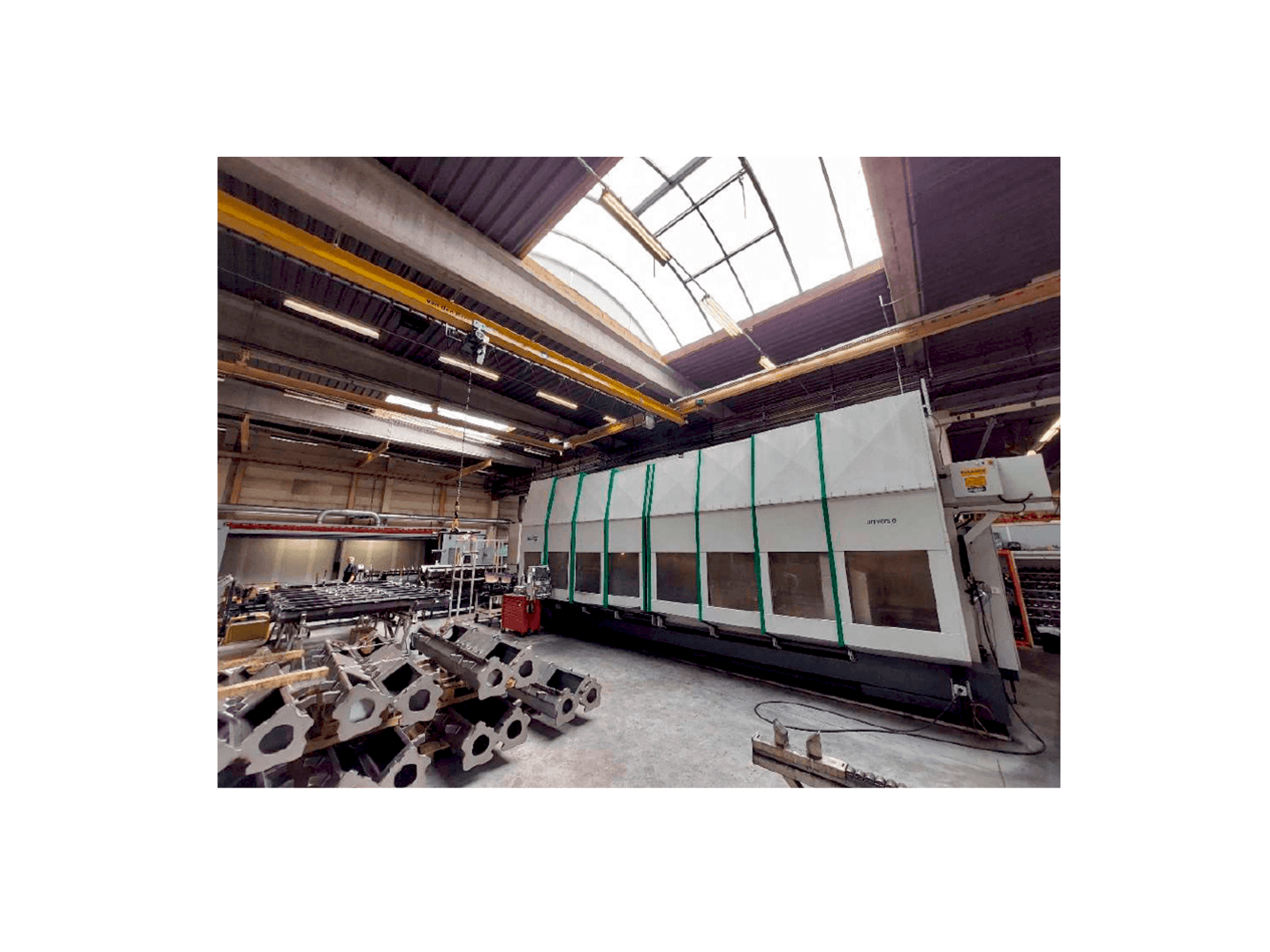 A Unisign Univers 6 gép elölnézete