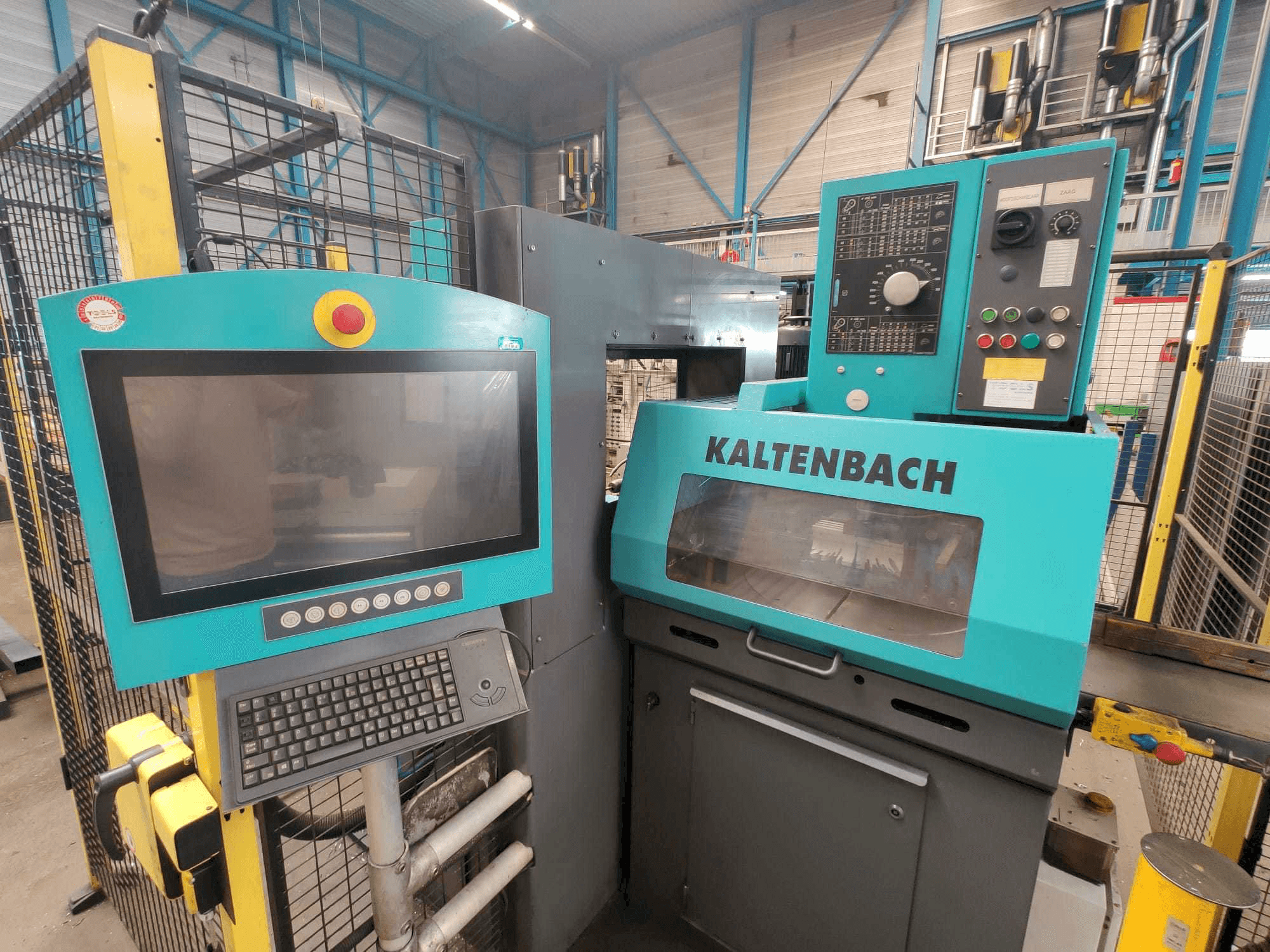 A KALTENBACH KKS 450 + KBT 142 gép elölnézete