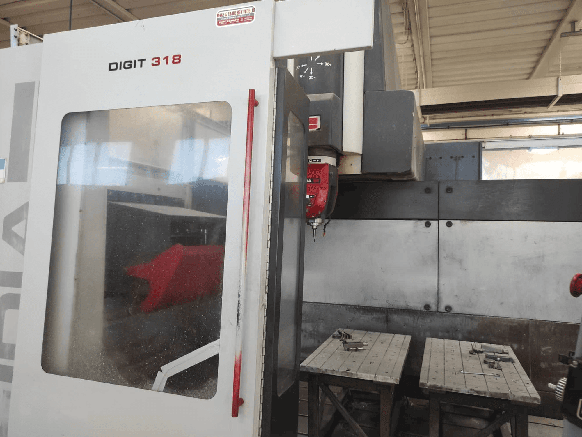 A Fidia Digit 318 gép oldalnézete