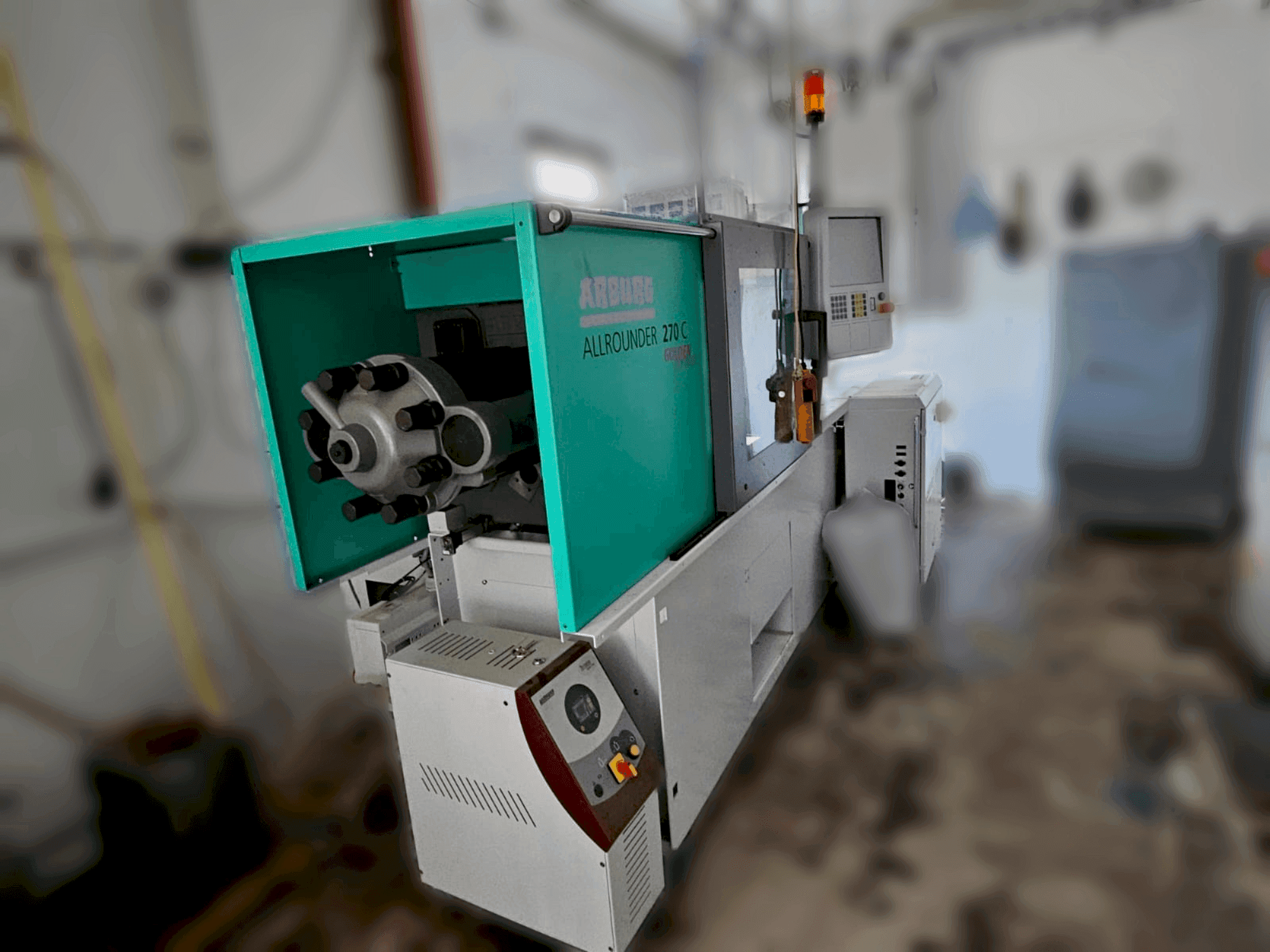 A Arburg 270 C 400-70 Golden Edition gép oldalnézete