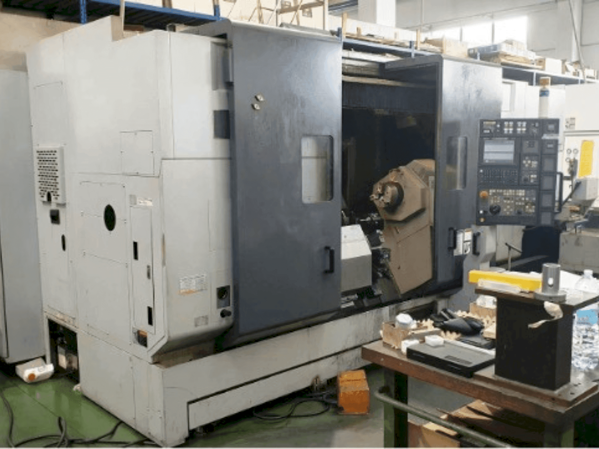 A MORI SEIKI MT2000 SZ gép elölnézete