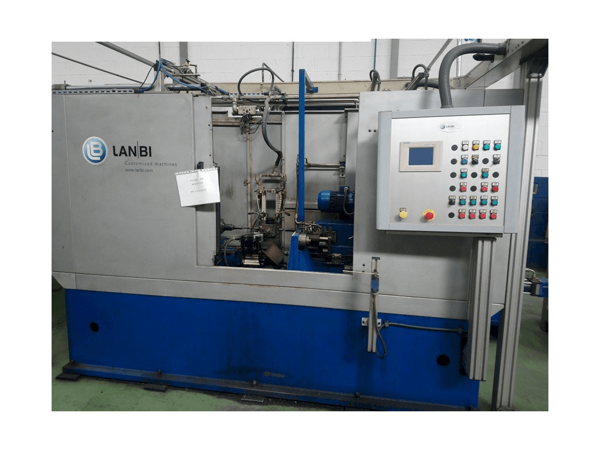 A Lanbi gép elölnézete