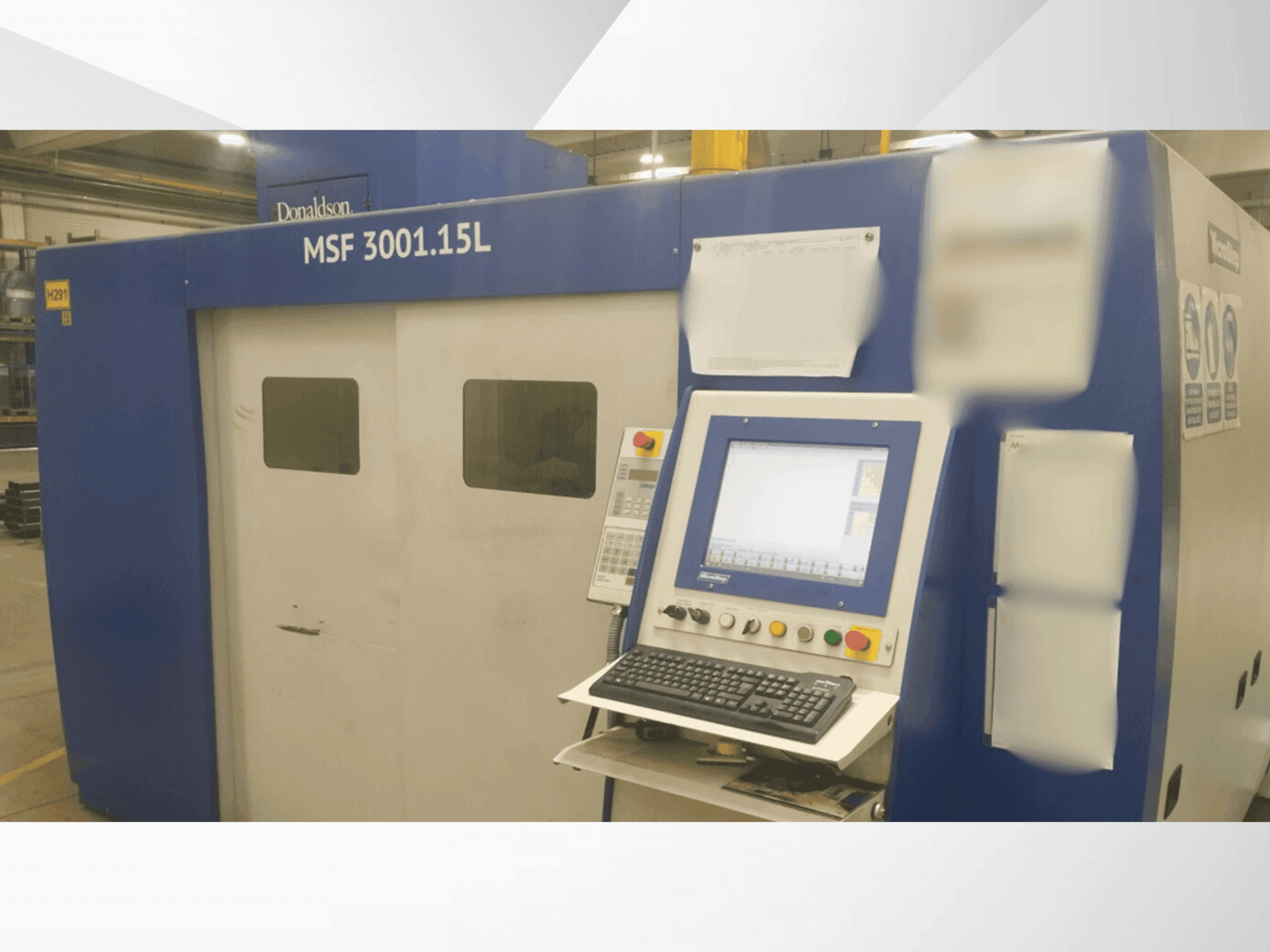 A MicroStep Fiber MSF 3001.15L gép elölnézete