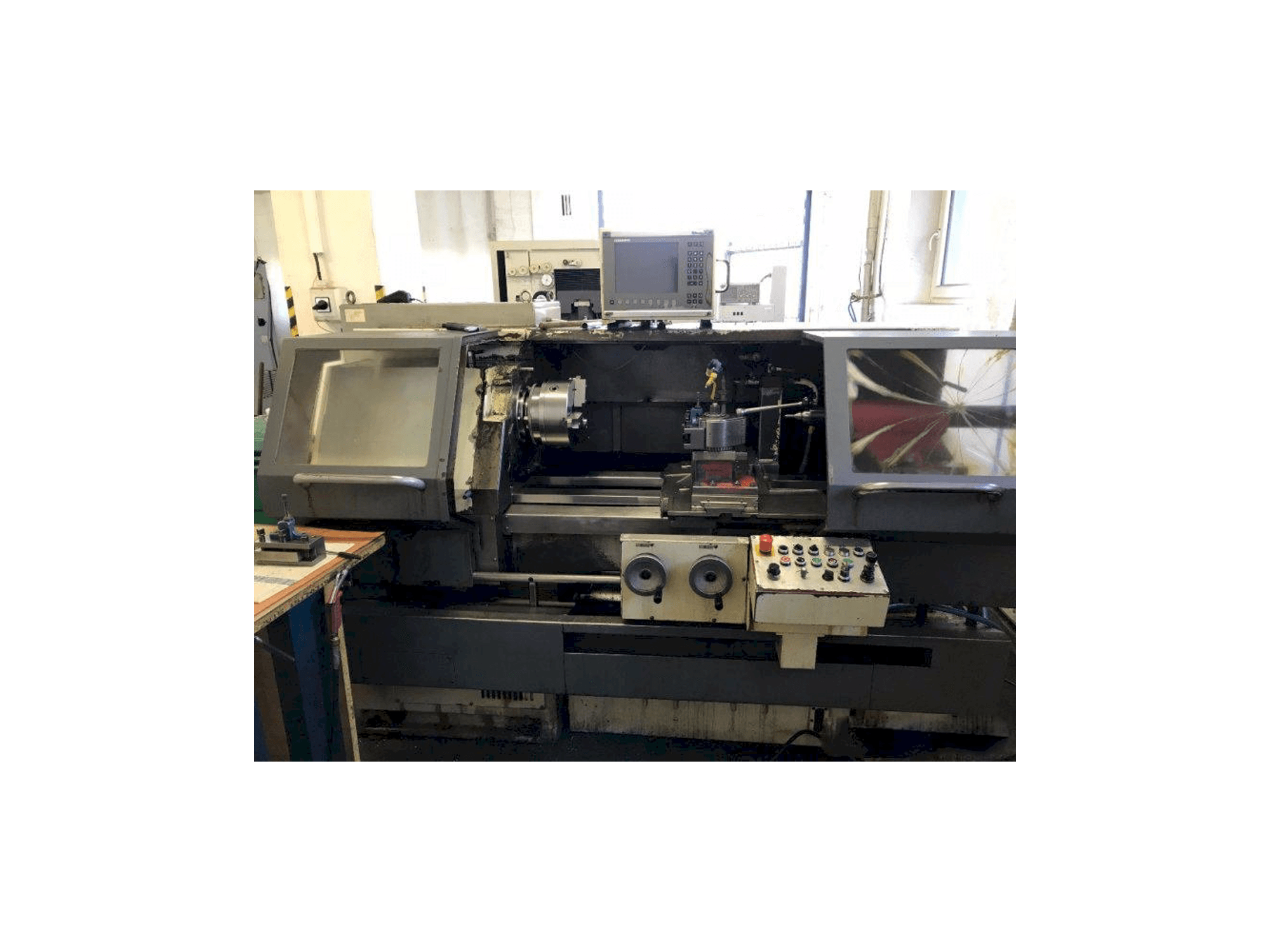 A KOVOSVIT MAS Masturn MT 50/800 gép elölnézete