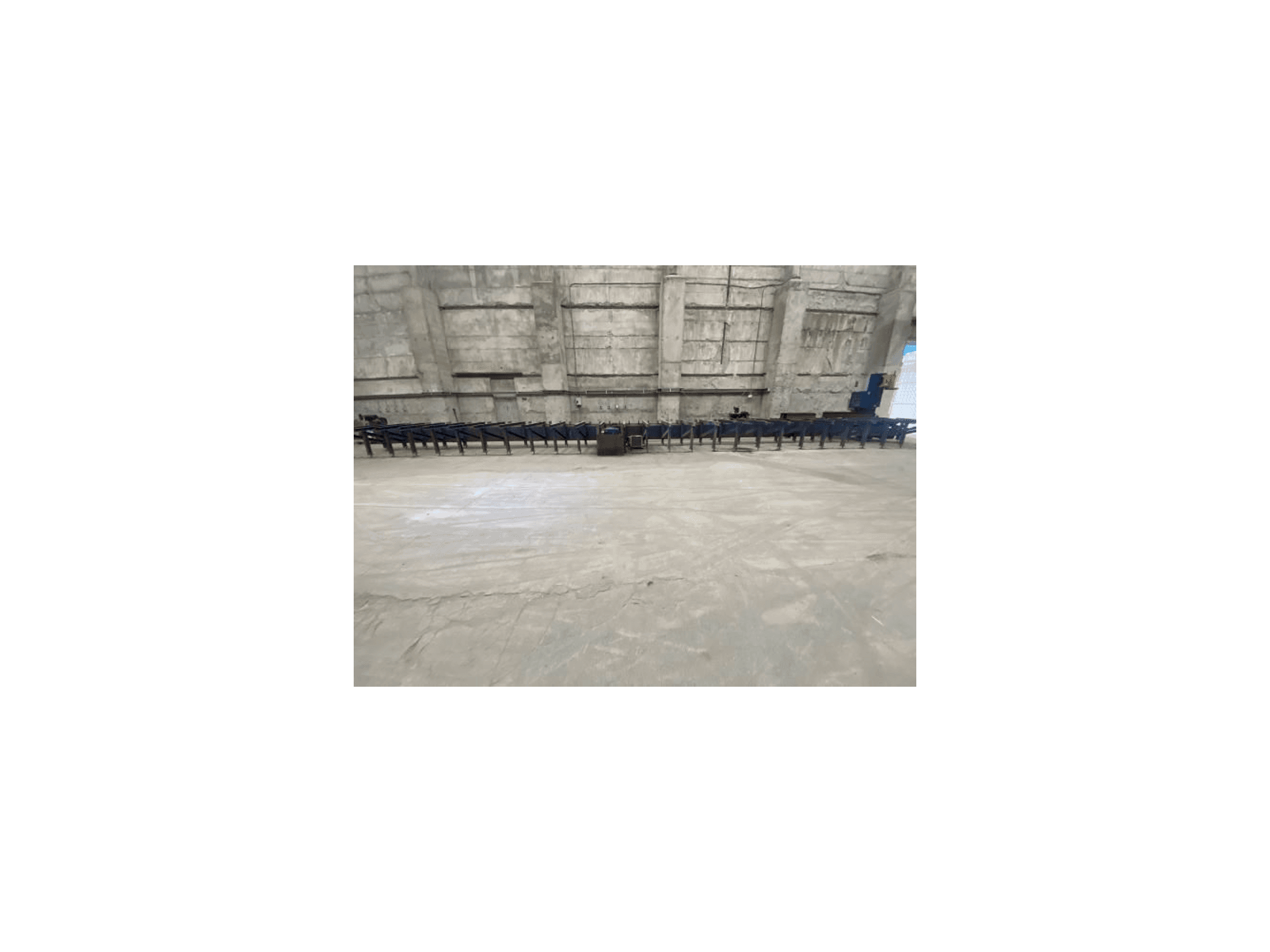 A Peddinghaus Avenger MDL1000B gép elölnézete