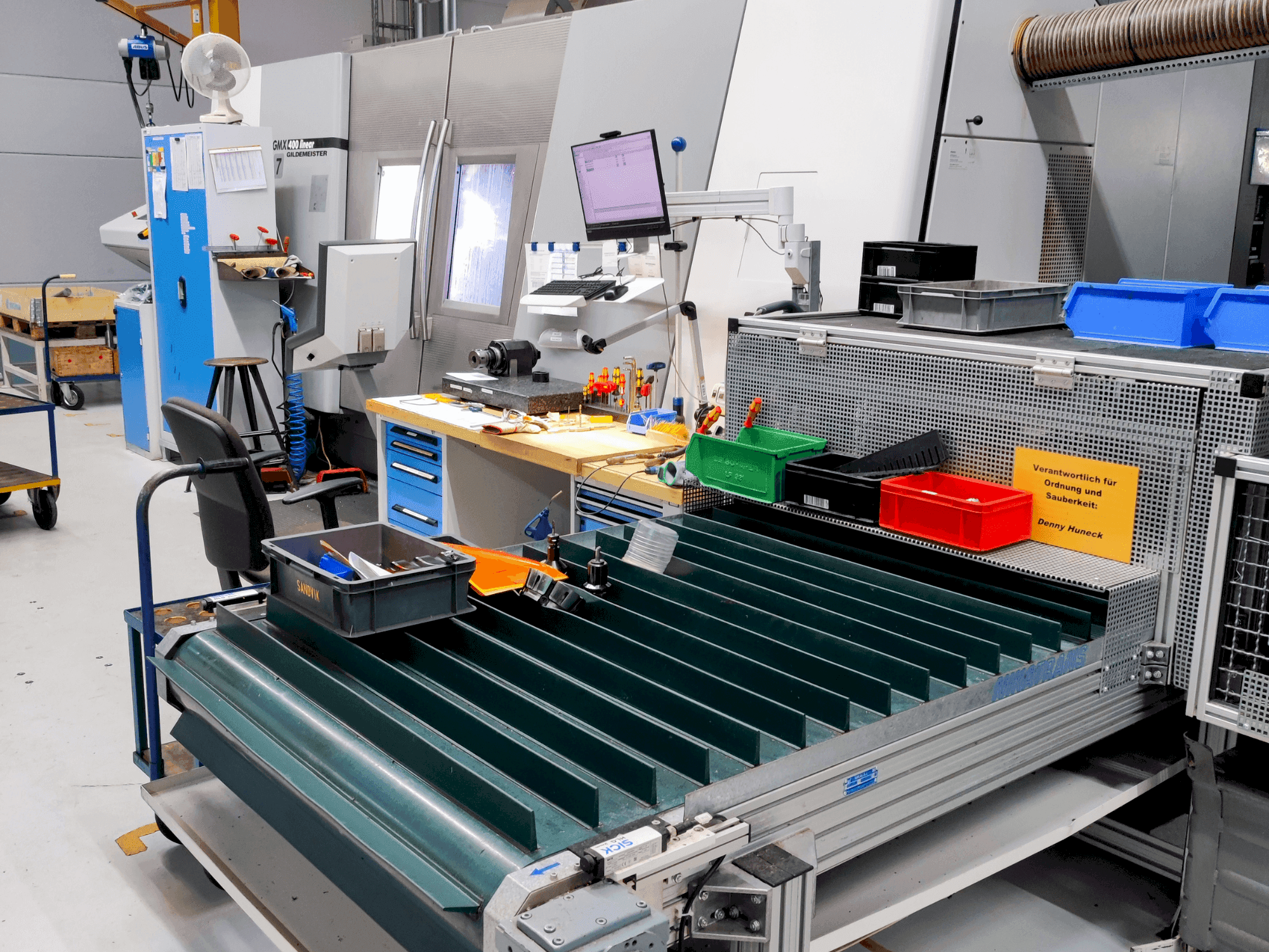 A DMG GMX 400l Stange gép elölnézete