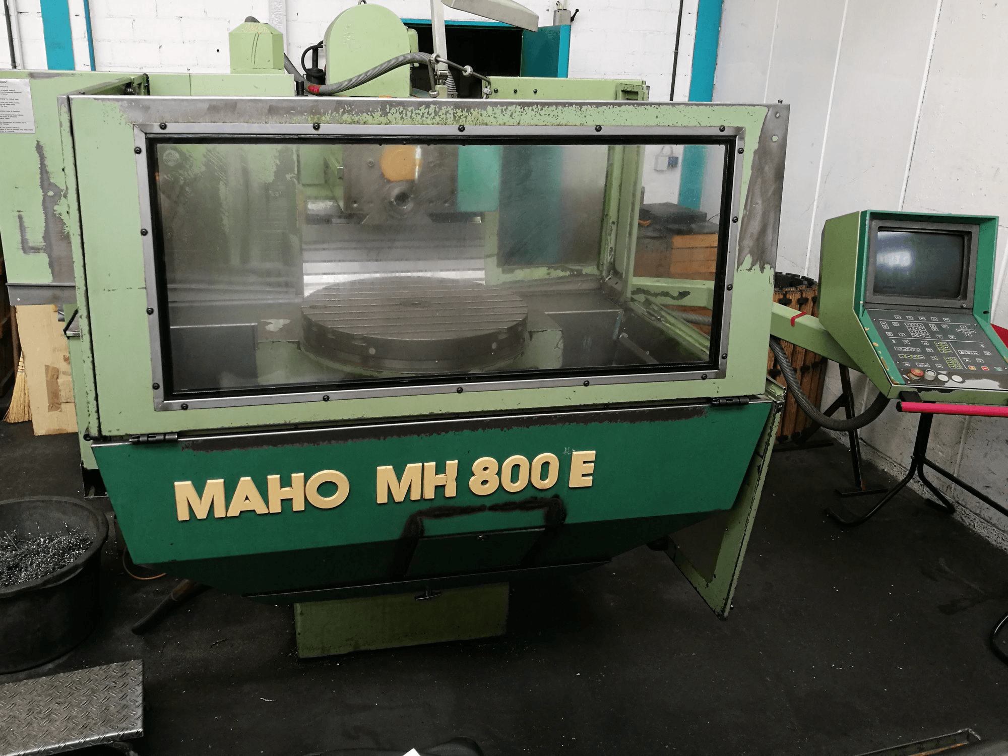 A Maho MH 800 E gép elölnézete