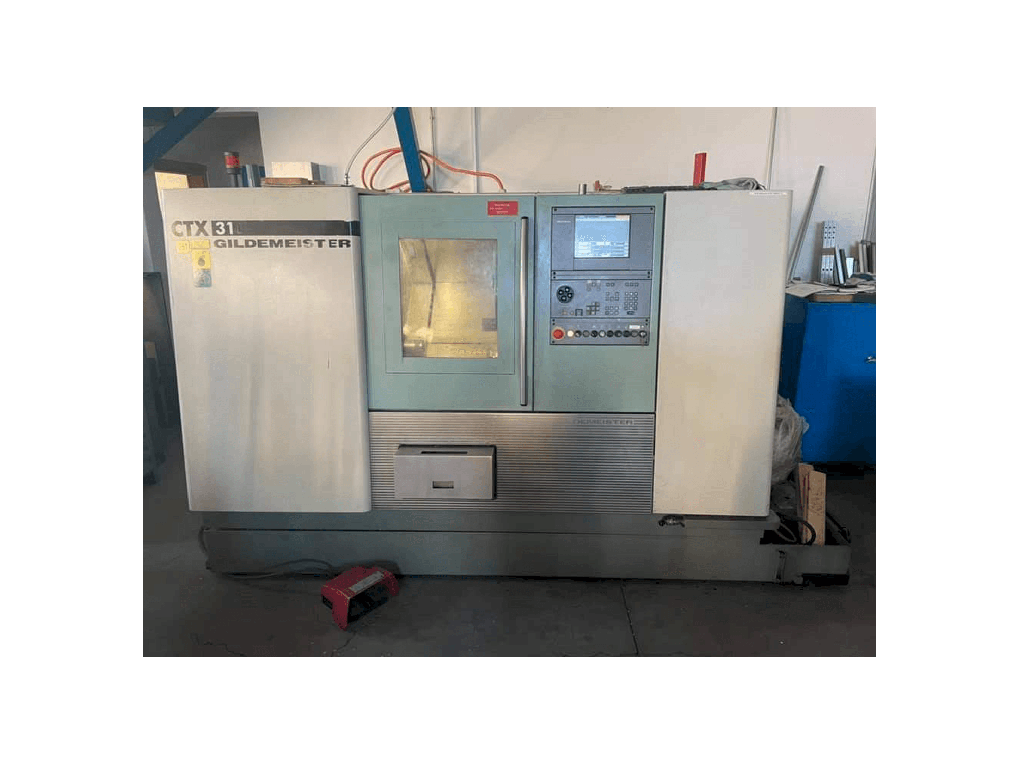 A Gildemeister CTX 310 gép elölnézete