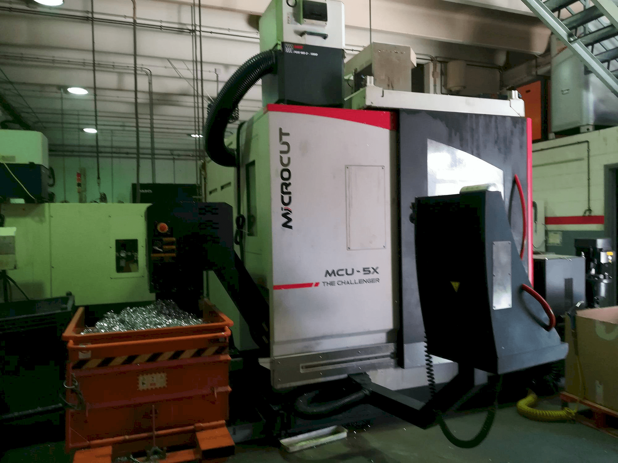 A MICROCUT MCU-5X gép elölnézete