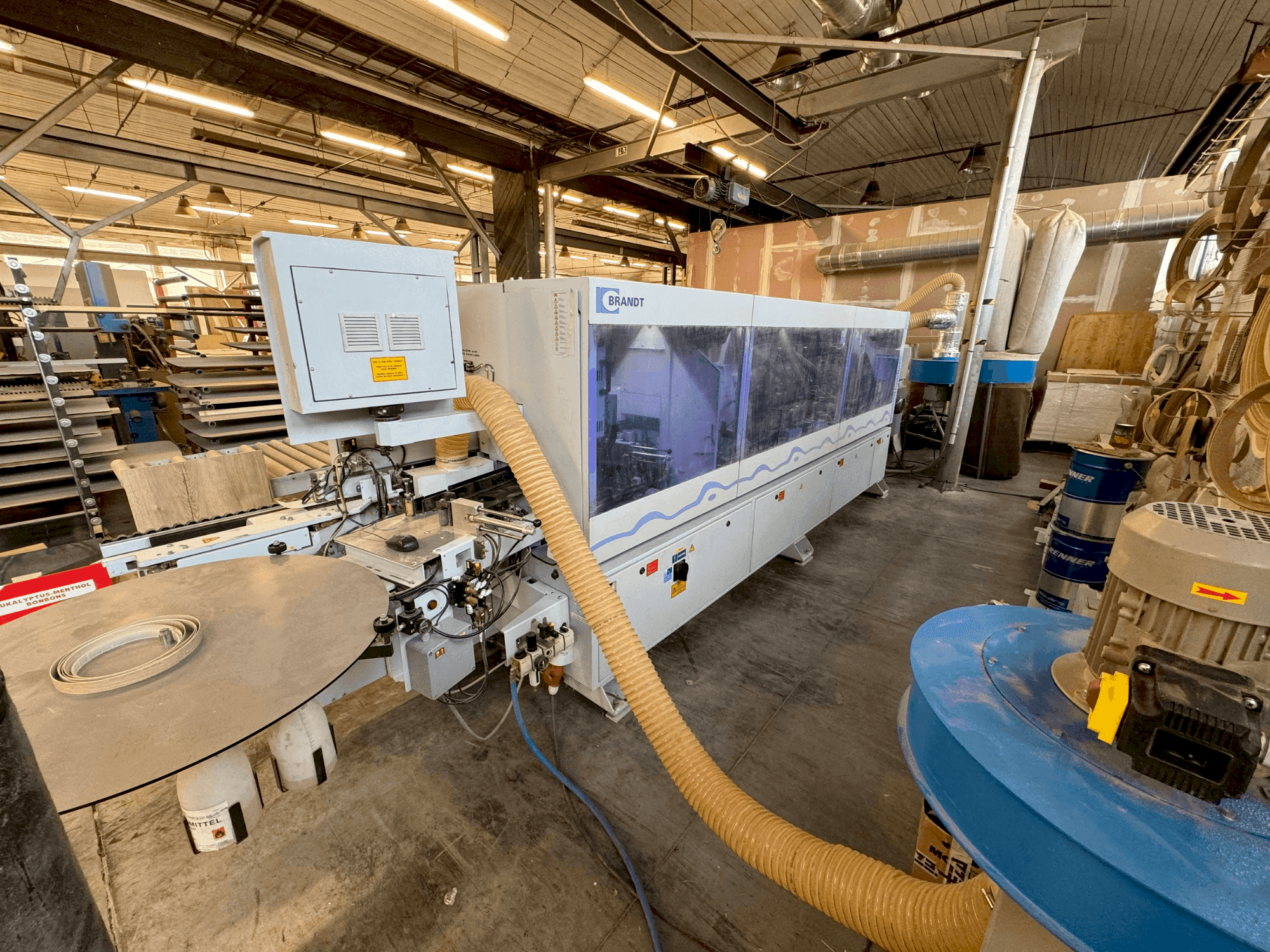 A HOMAG Brandt KDF 650 gép elölnézete