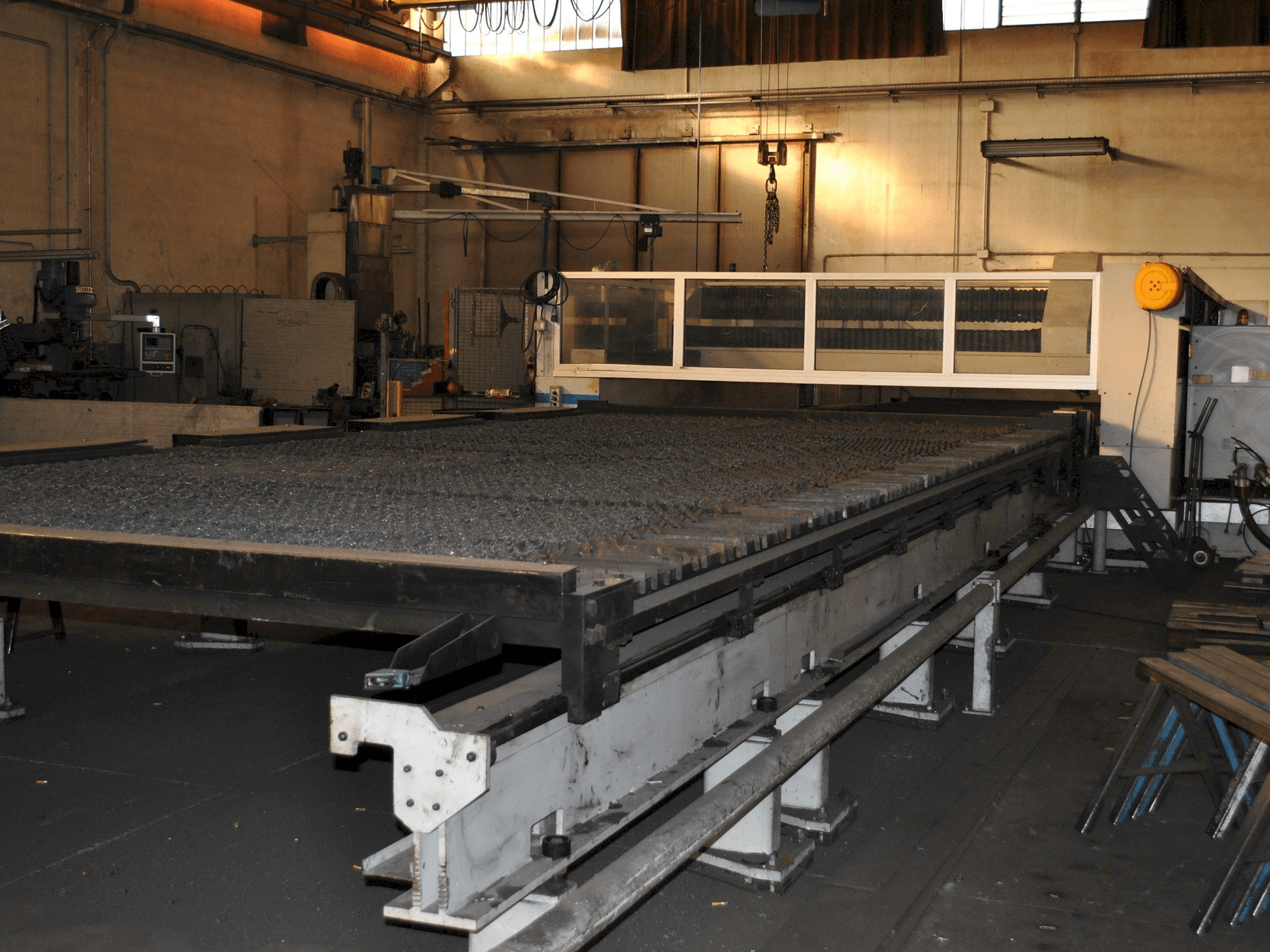 A LVD IMPULS 8031 gép elölnézete