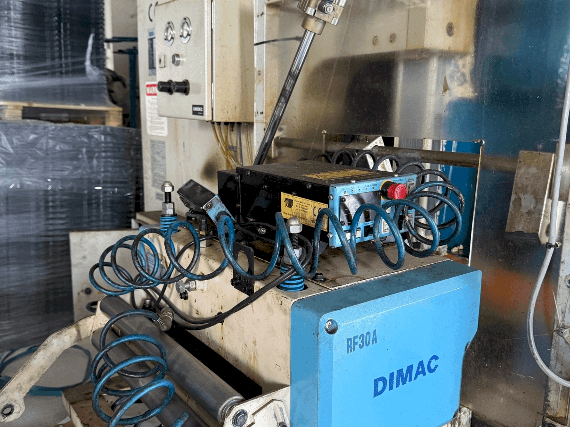 A SEYI SN1-110 gép elölnézete