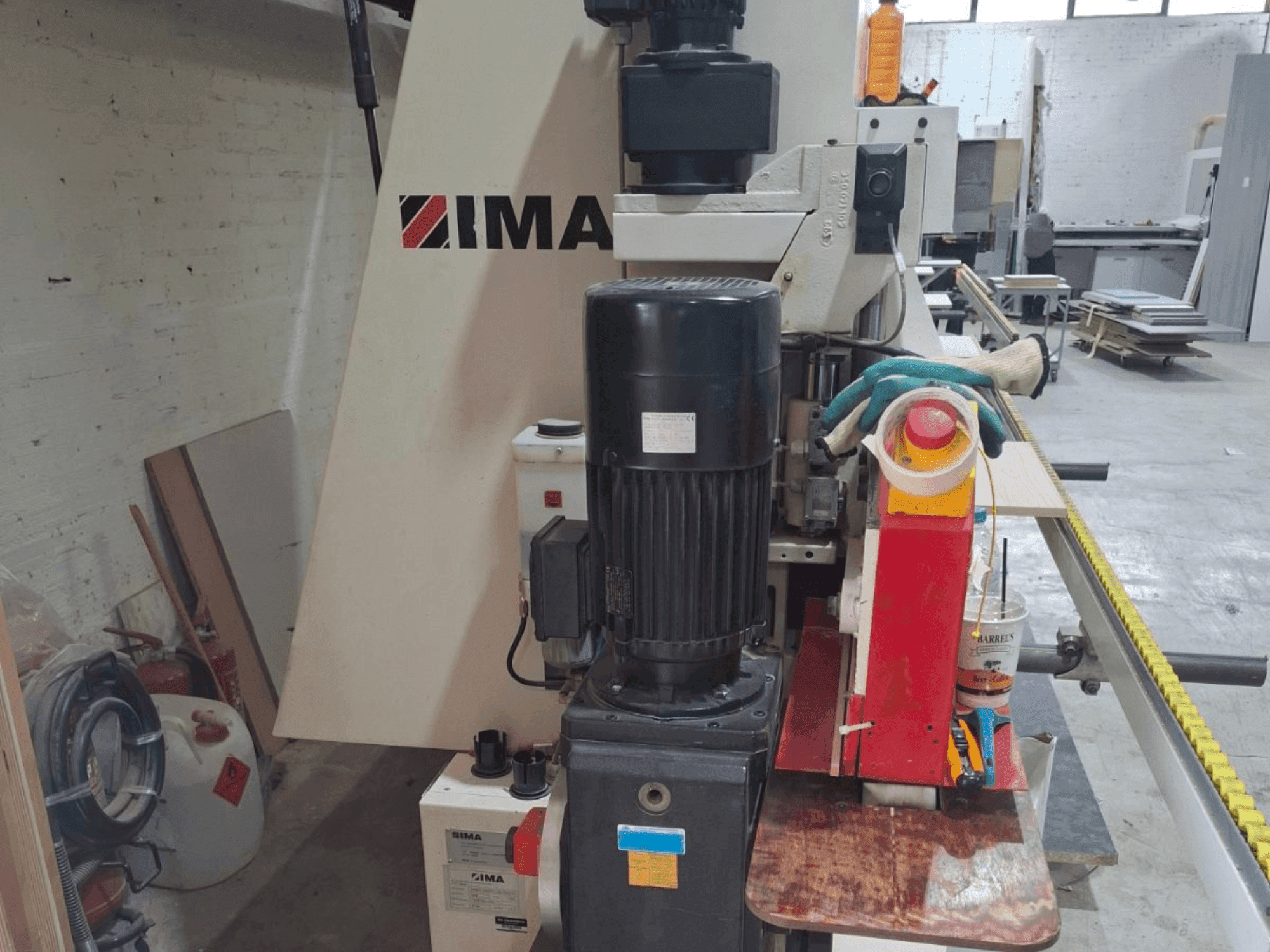 A IMA NOVIMAT CONCEPT I /G80/5325/L20 gép elölnézete