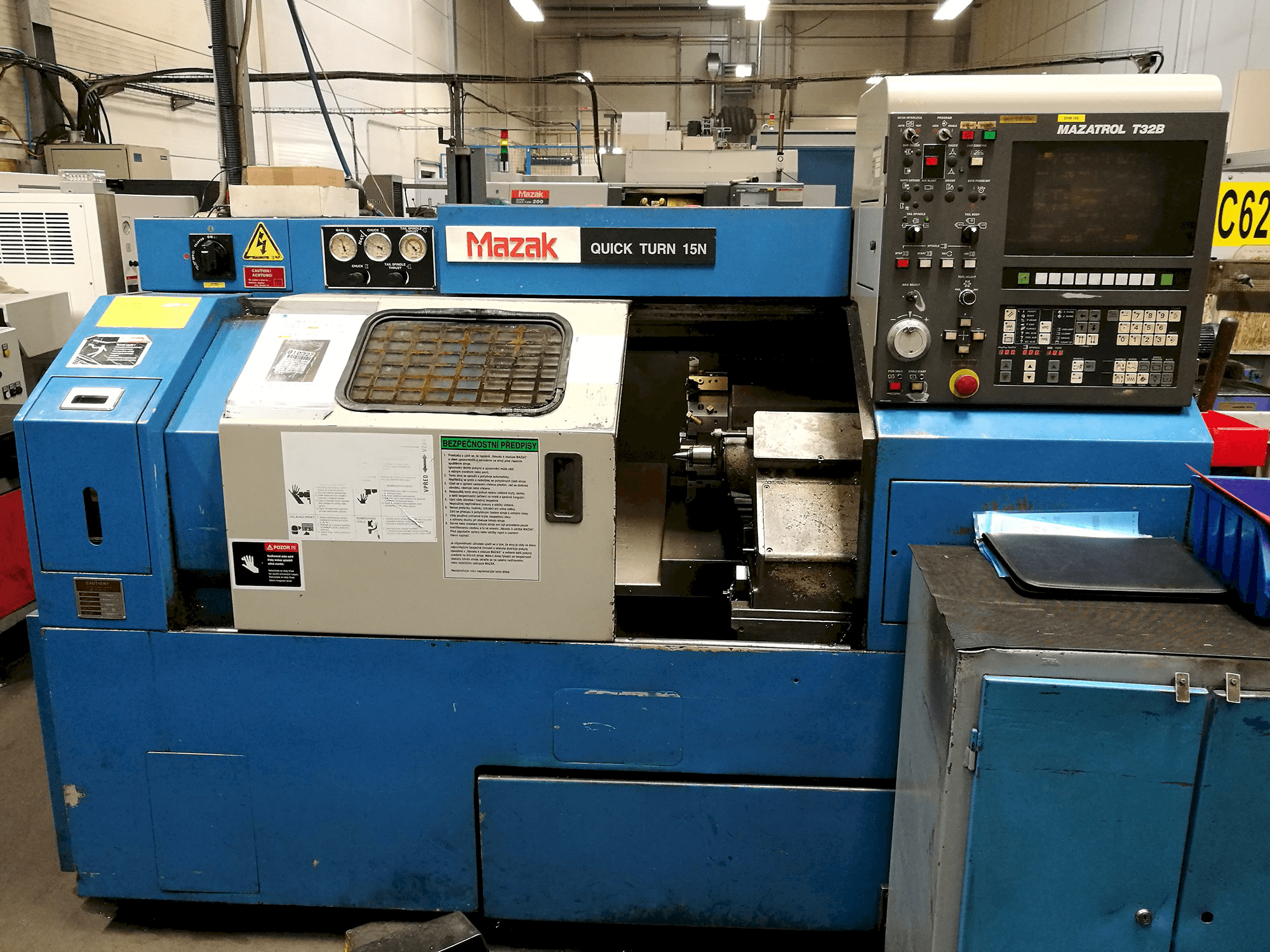 A Mazak QT/15N gép elölnézete