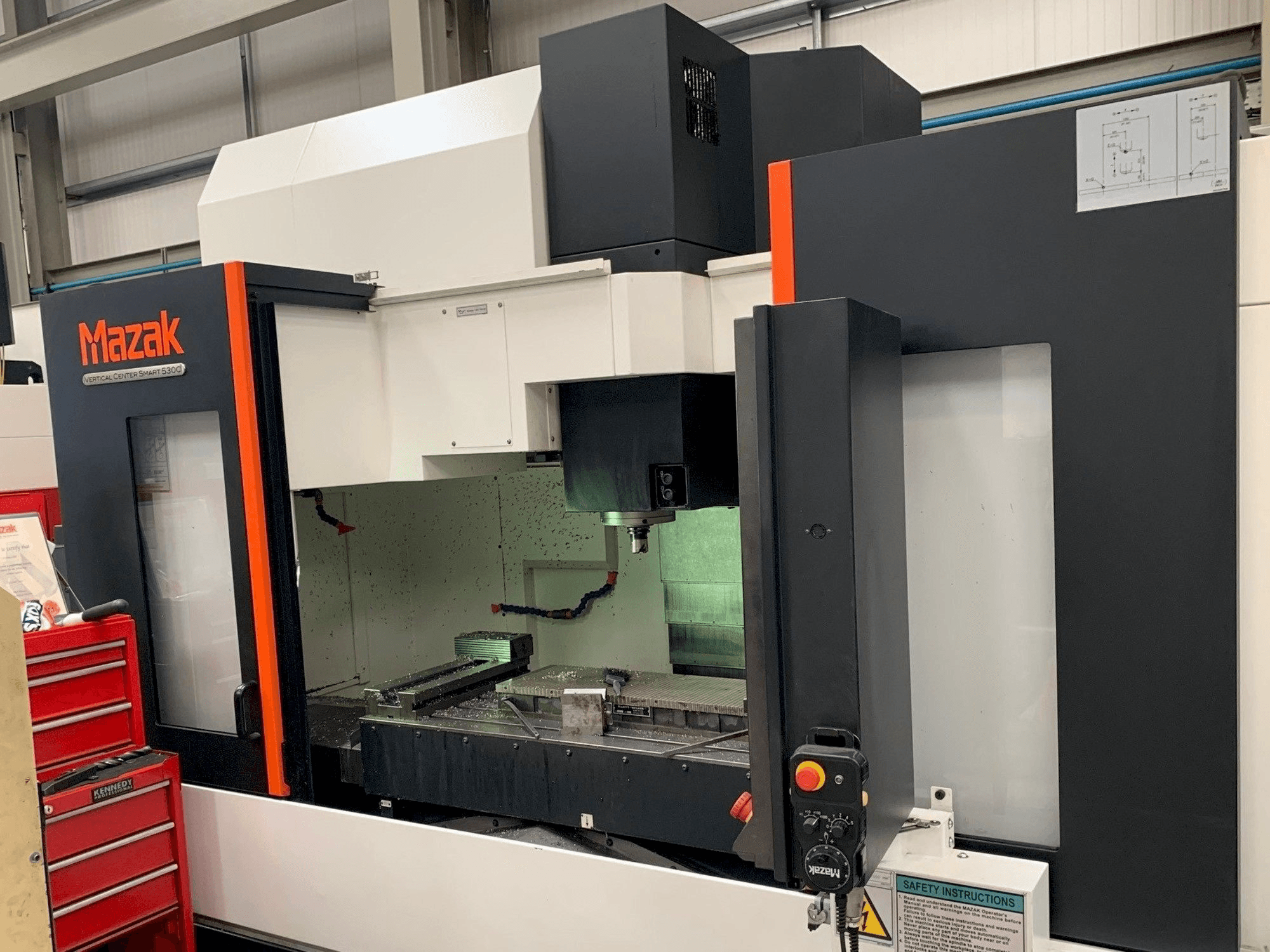 A Mazak Smart 530C gép elölnézete