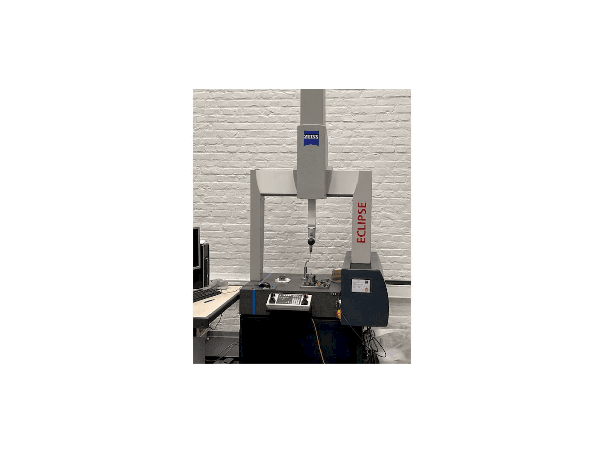 A ZEISS Eclipse gép elölnézete