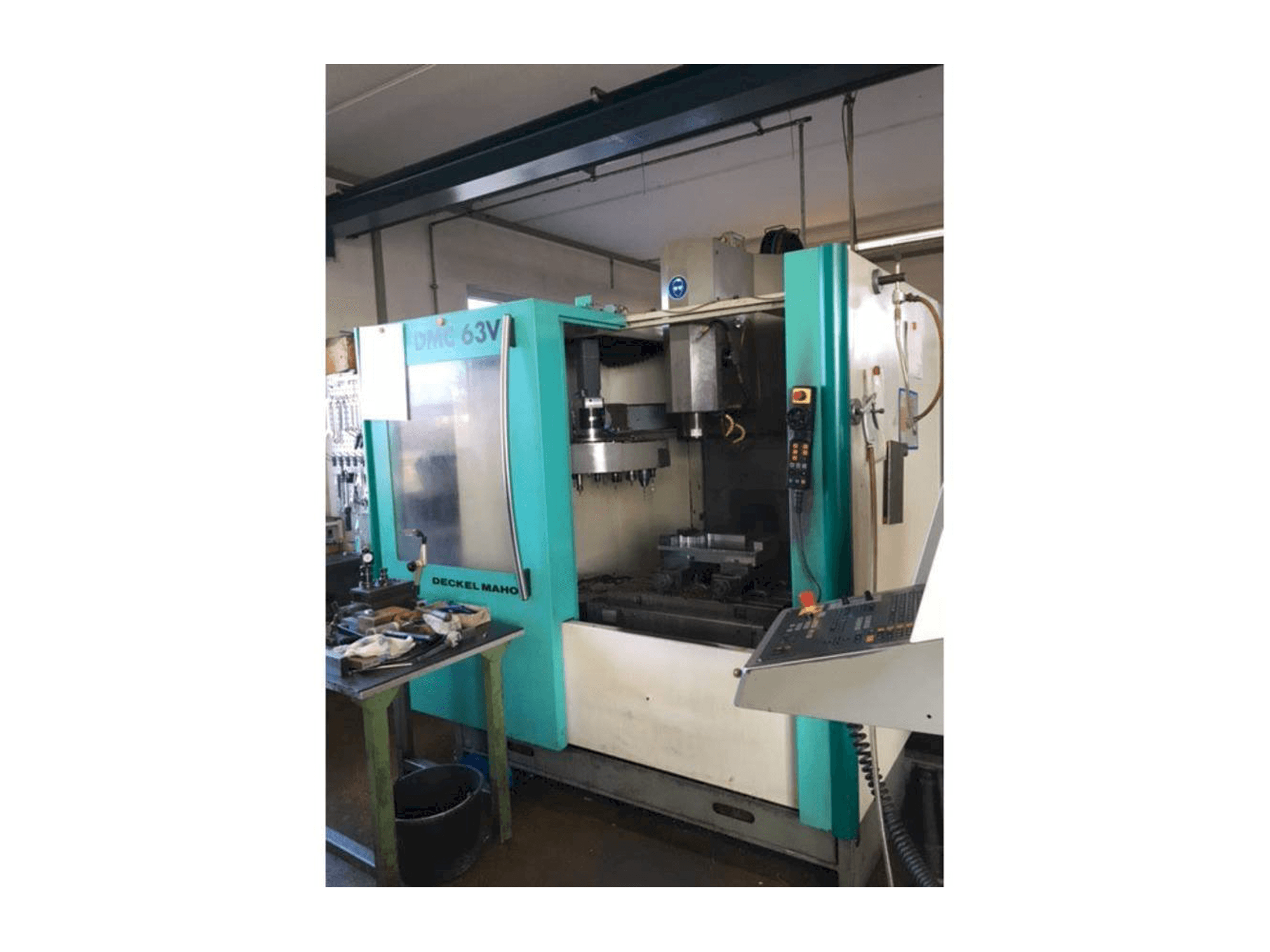 A DMC DMC 63V gép elölnézete