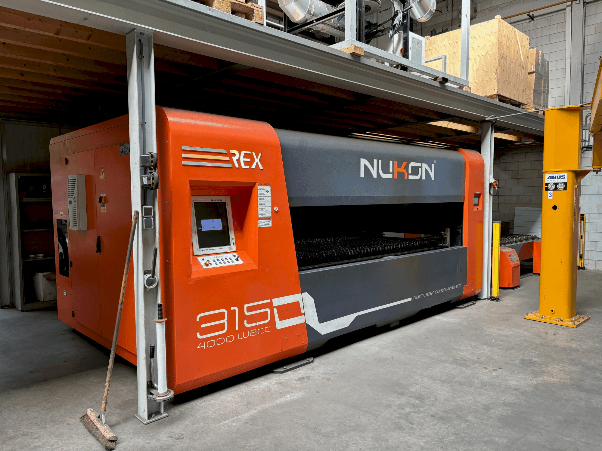 A NUKON REX PP 315 4kW gép elölnézete