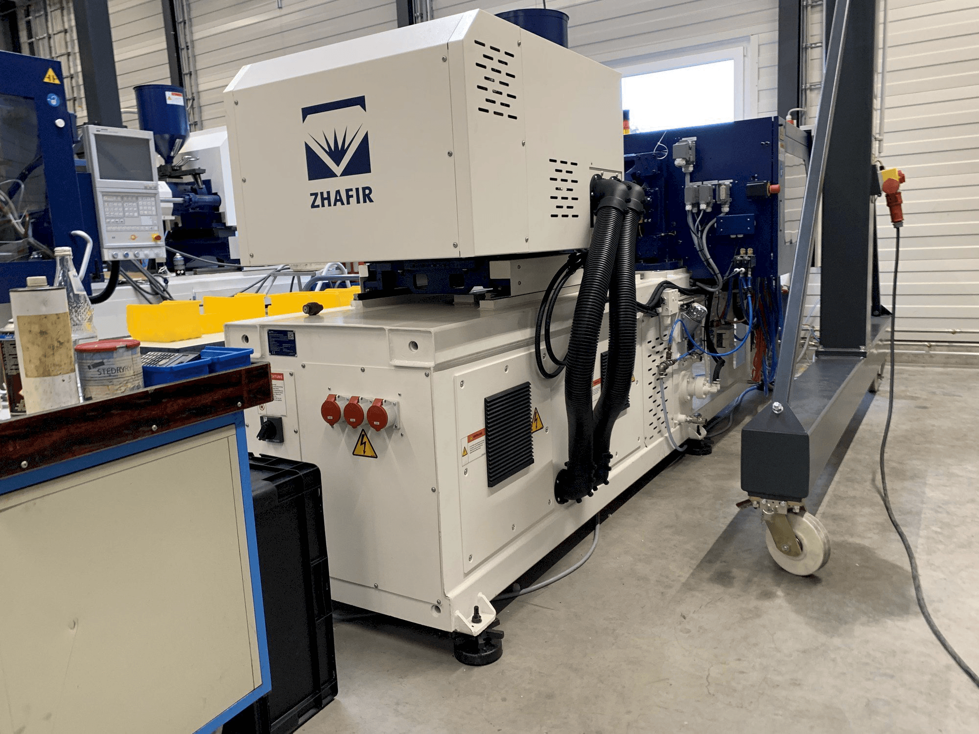 A ZHAFIR ZERES 600 Haitian gép oldalnézete