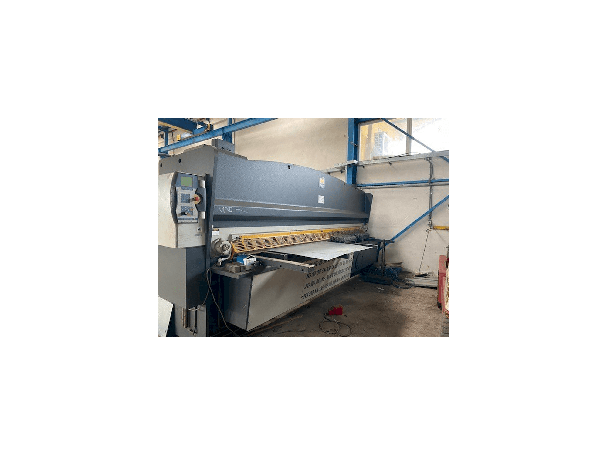 A HACO HSLX 4014 gép elölnézete