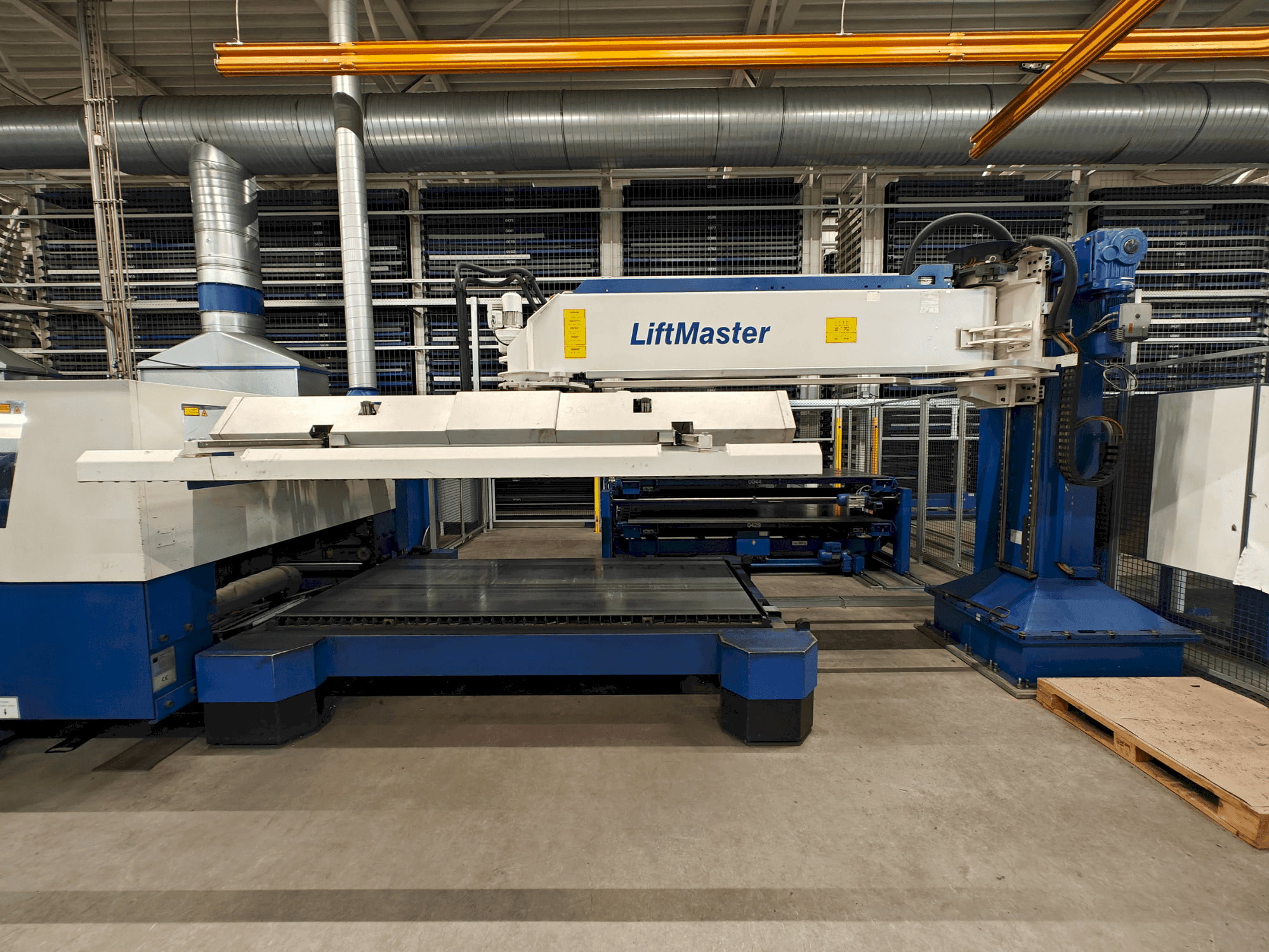 A TRUMPF Trumatic L3050 gép elölnézete