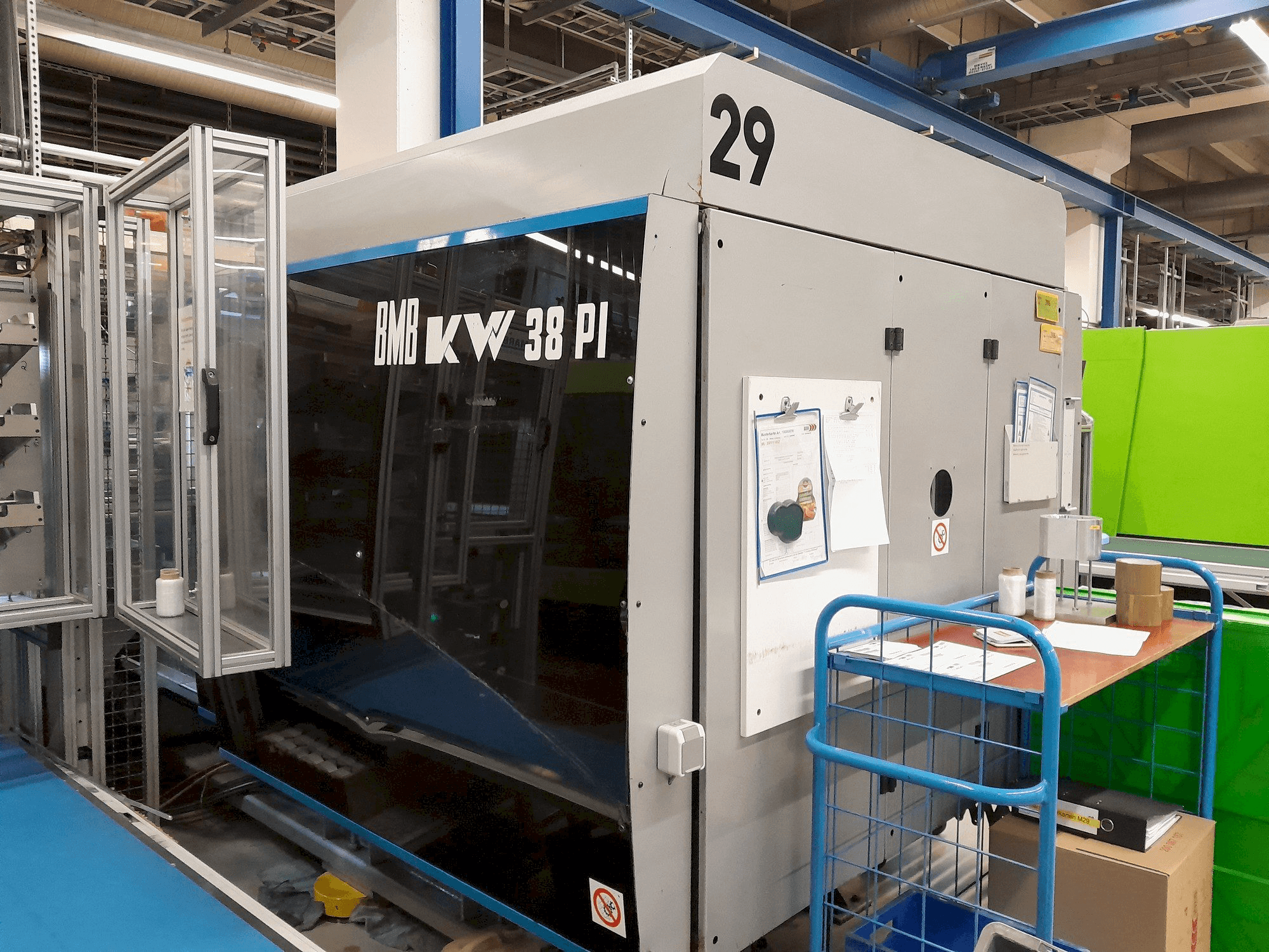 A BMB KW 38 PI/1300 gép elölnézete