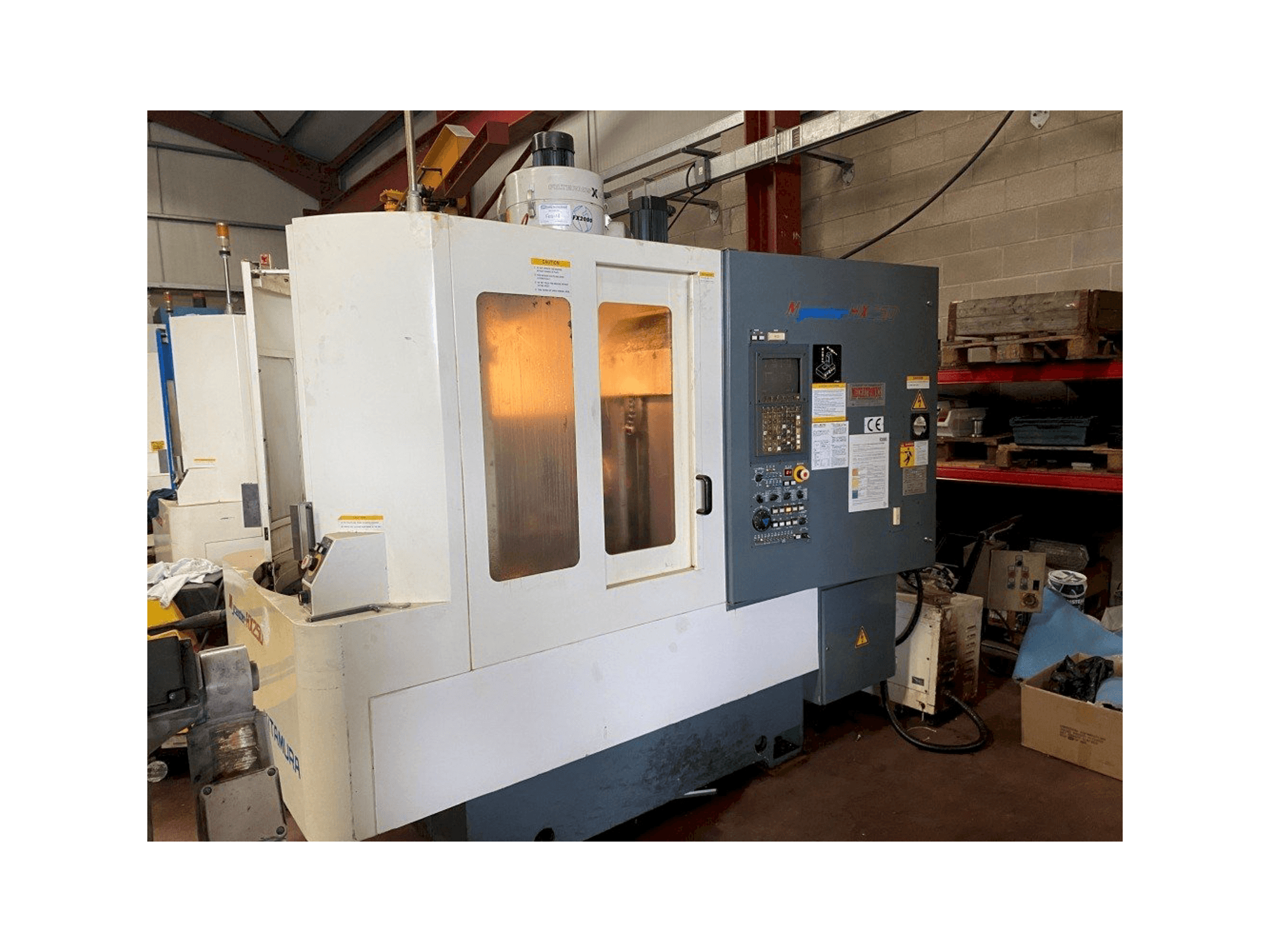 A Kitamura Mycenter HX250 gép elölnézete